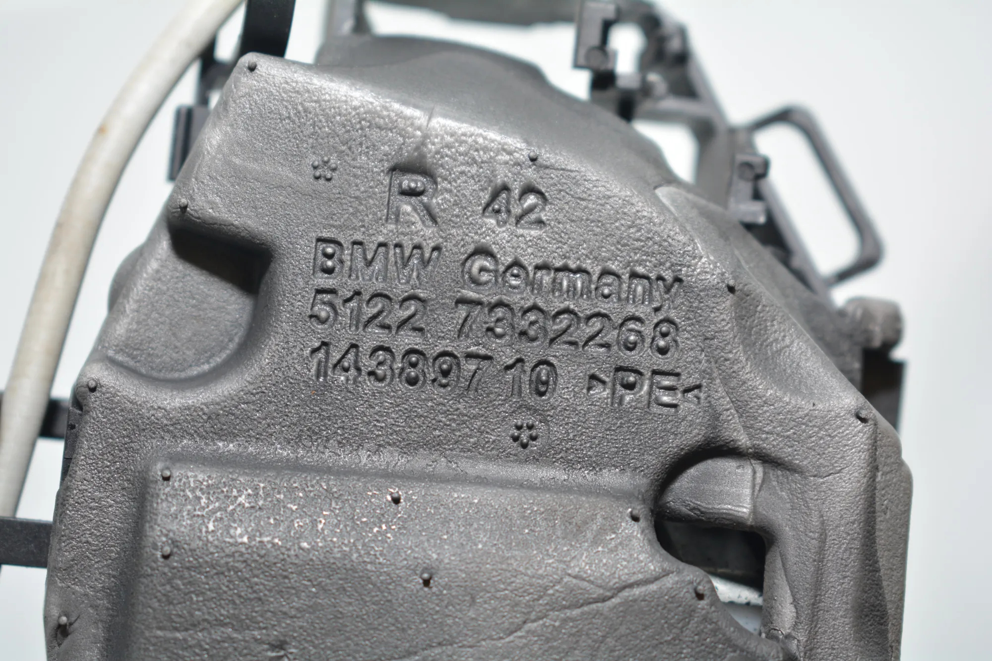 Rear Right Door Interior Handle Frame – OEM 7242568 · BMW 3 (F30, F80) 330 d xDrive 2013 – 5