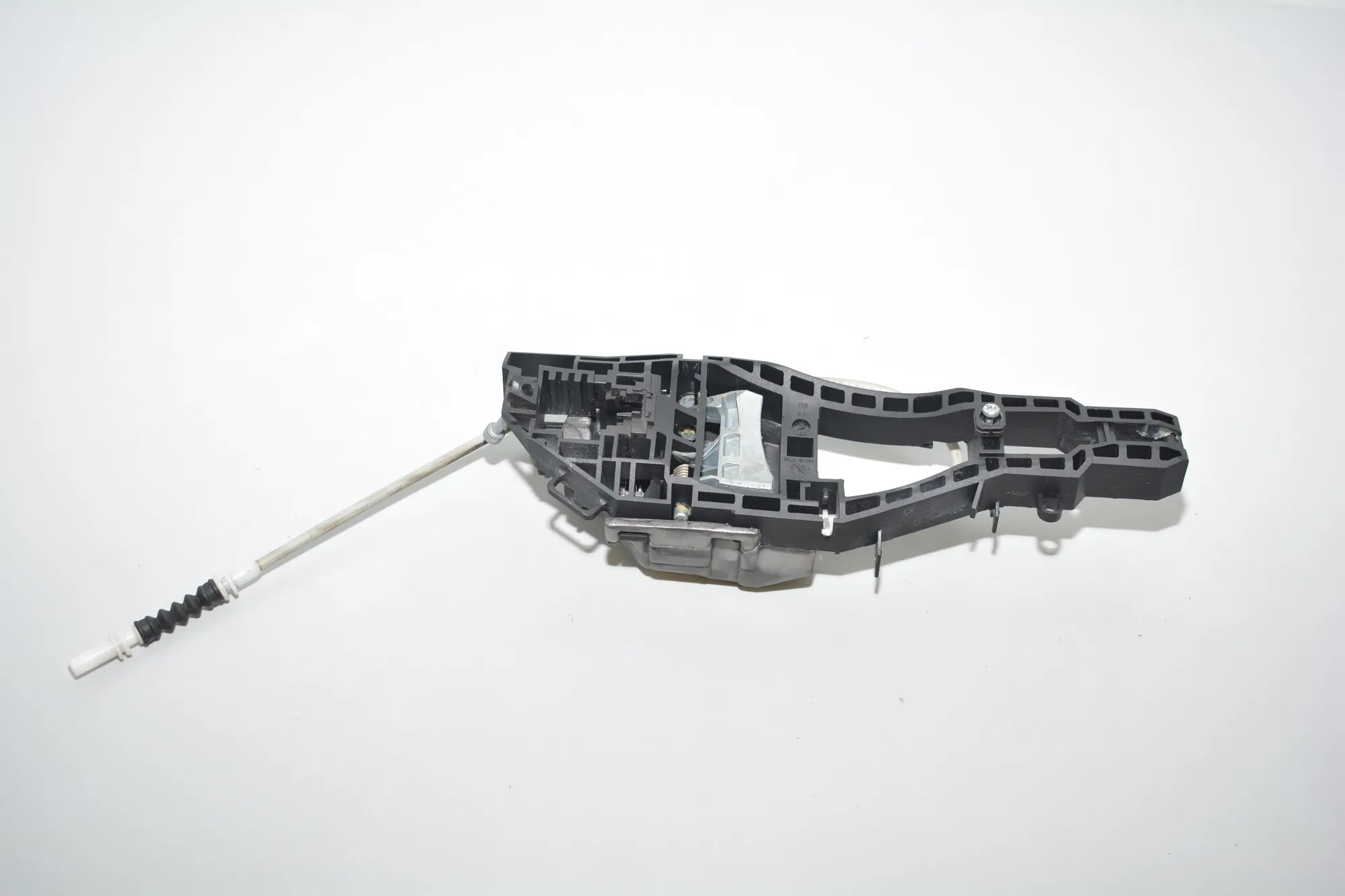 Rear Right Door Interior Handle Frame – OEM 7242568 · BMW 3 (F30, F80) 330 d xDrive 2013 – 3