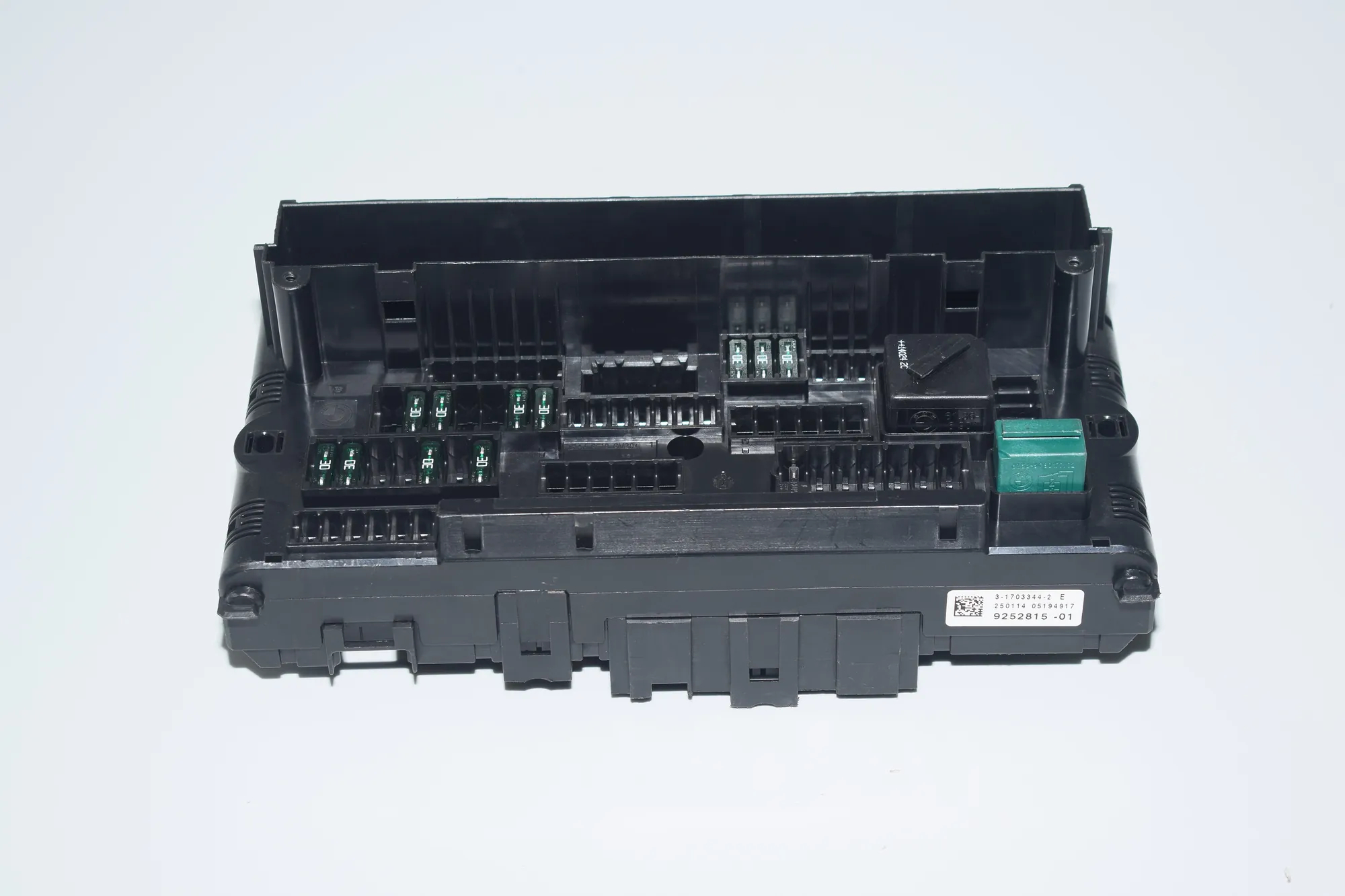 Fuse Box – OEM 9252815 · BMW 5 (F10) BMW 5 (F10) 2012