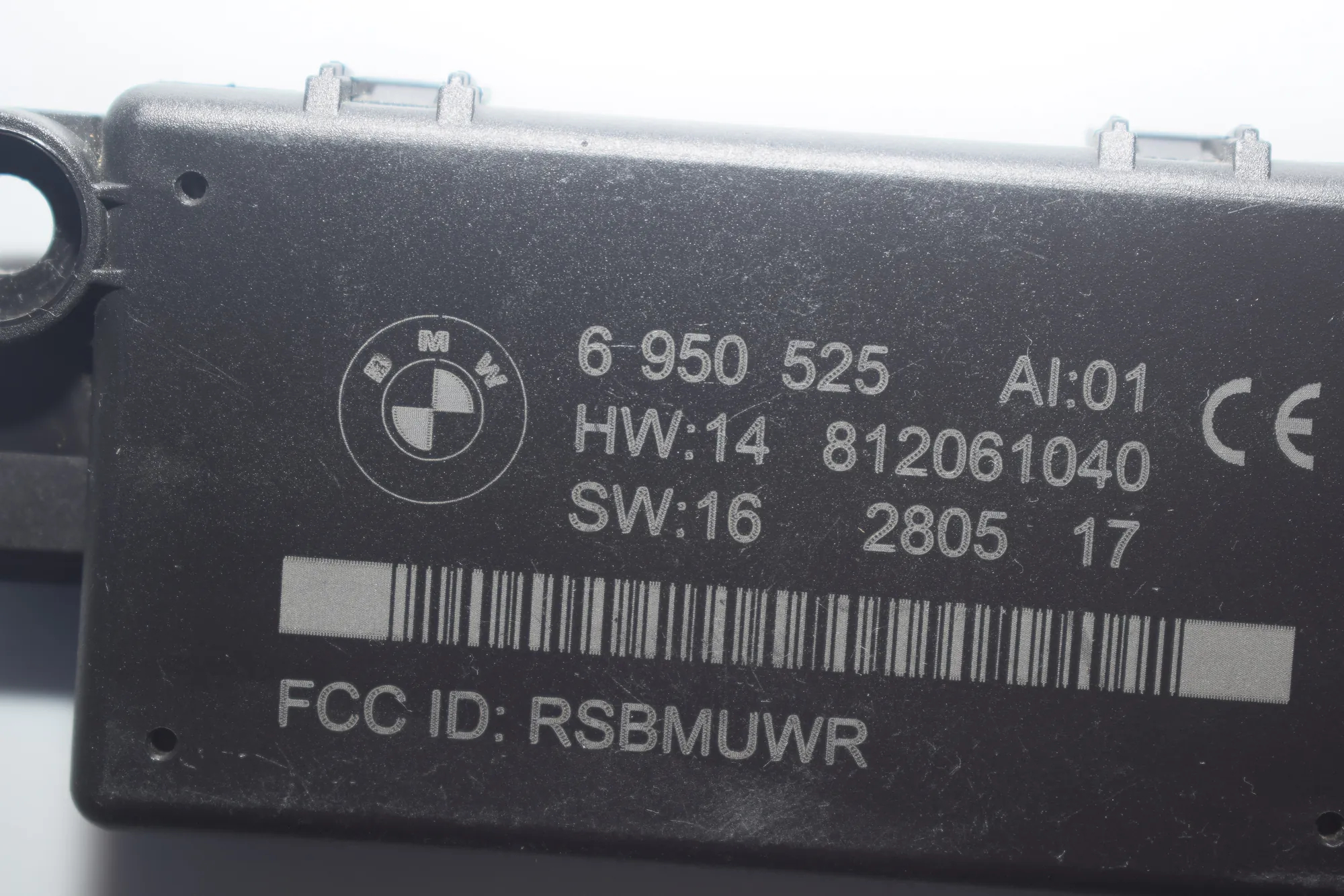 Other Control Units – OEM 6950525 · BMW 3 Cabrio (E93) BMW 3 Cabrio (E93) 2009 – 3