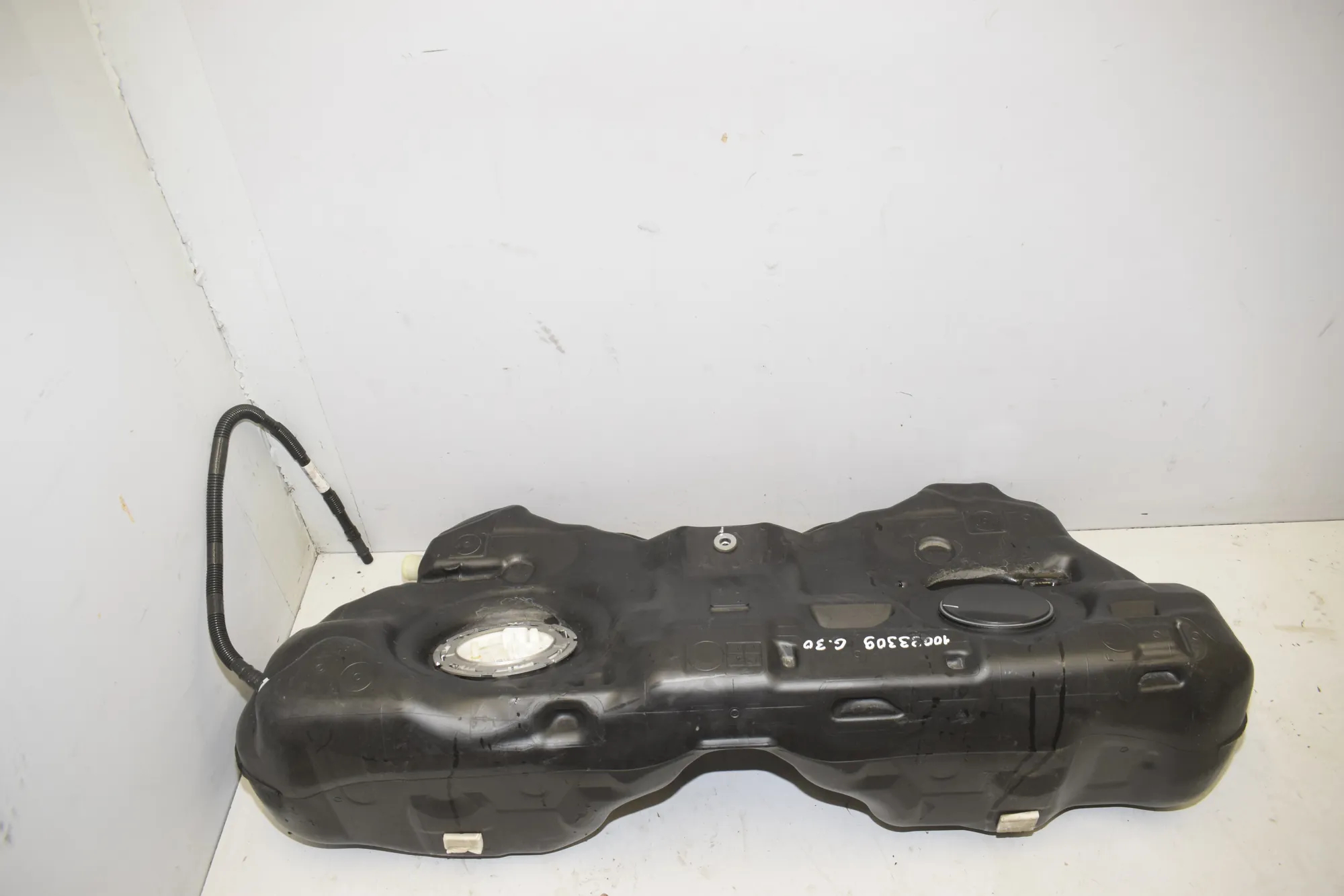 Fuel Tank – OEM 7465281 · BMW 5 (G30) (2016 - -) 540 i 2017