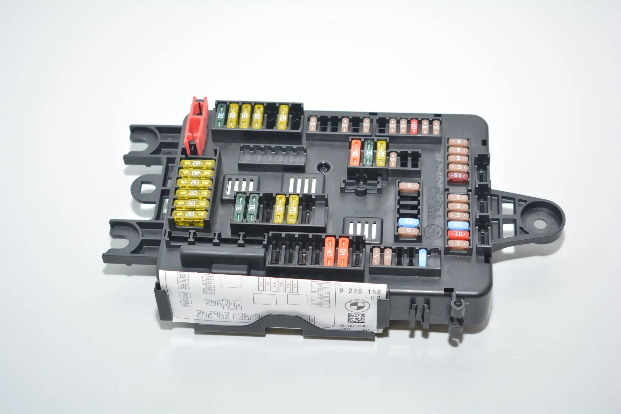 Fuse Box – OEM 9261110 · BMW 3 (F30, F80) 330 d xDrive 2013 – 2