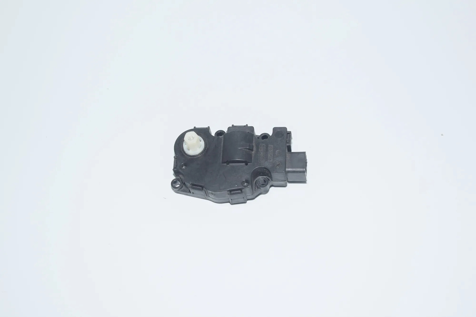 Interior Heater Flap Motor Actuator – OEM 412650750 · BMW 5 (F10) BMW 5 (F10) 2012 – 2
