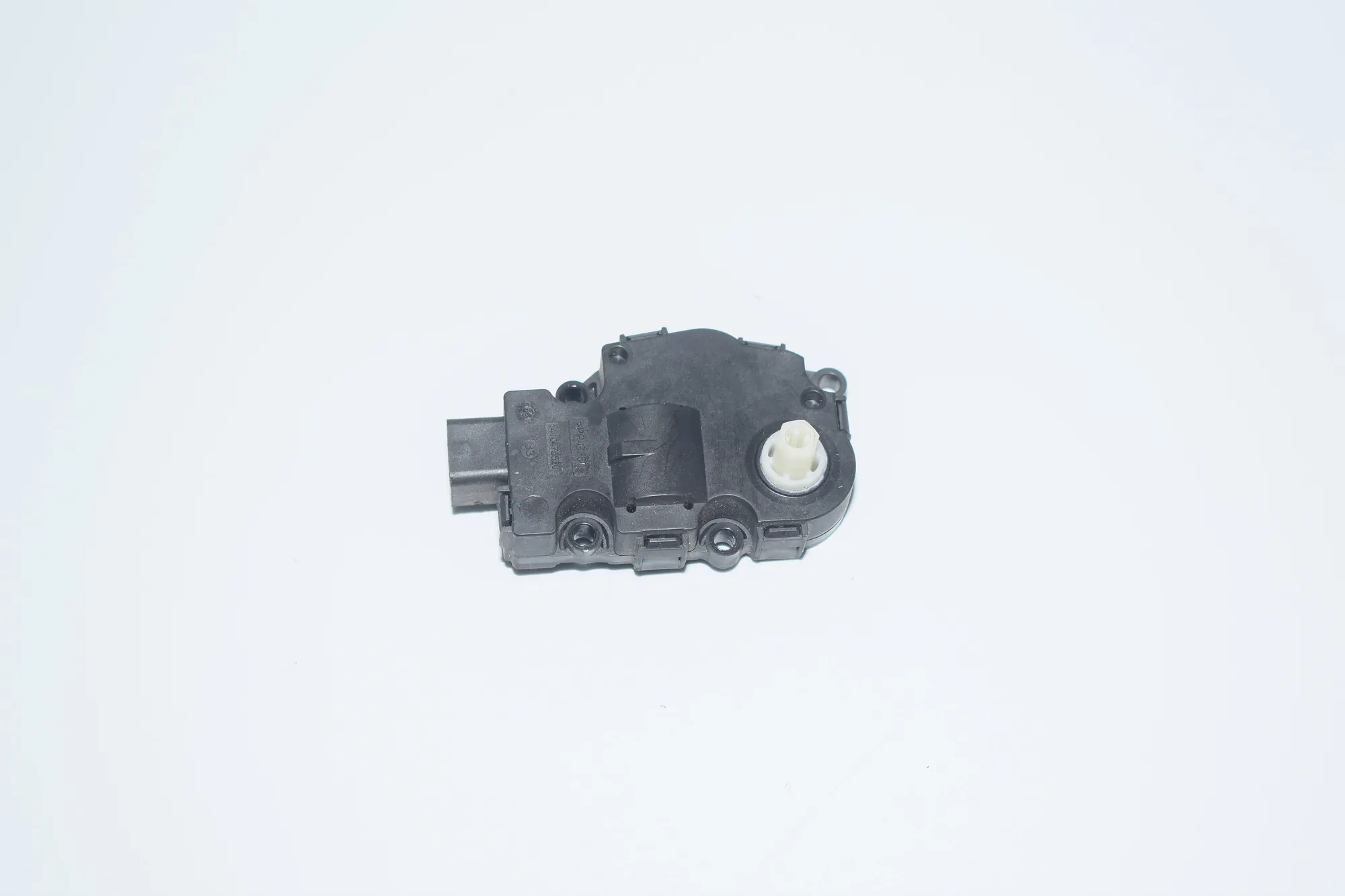Interior Heater Flap Motor Actuator – OEM 412650750 · BMW 5 (F10) BMW 5 (F10) 2012 – 2