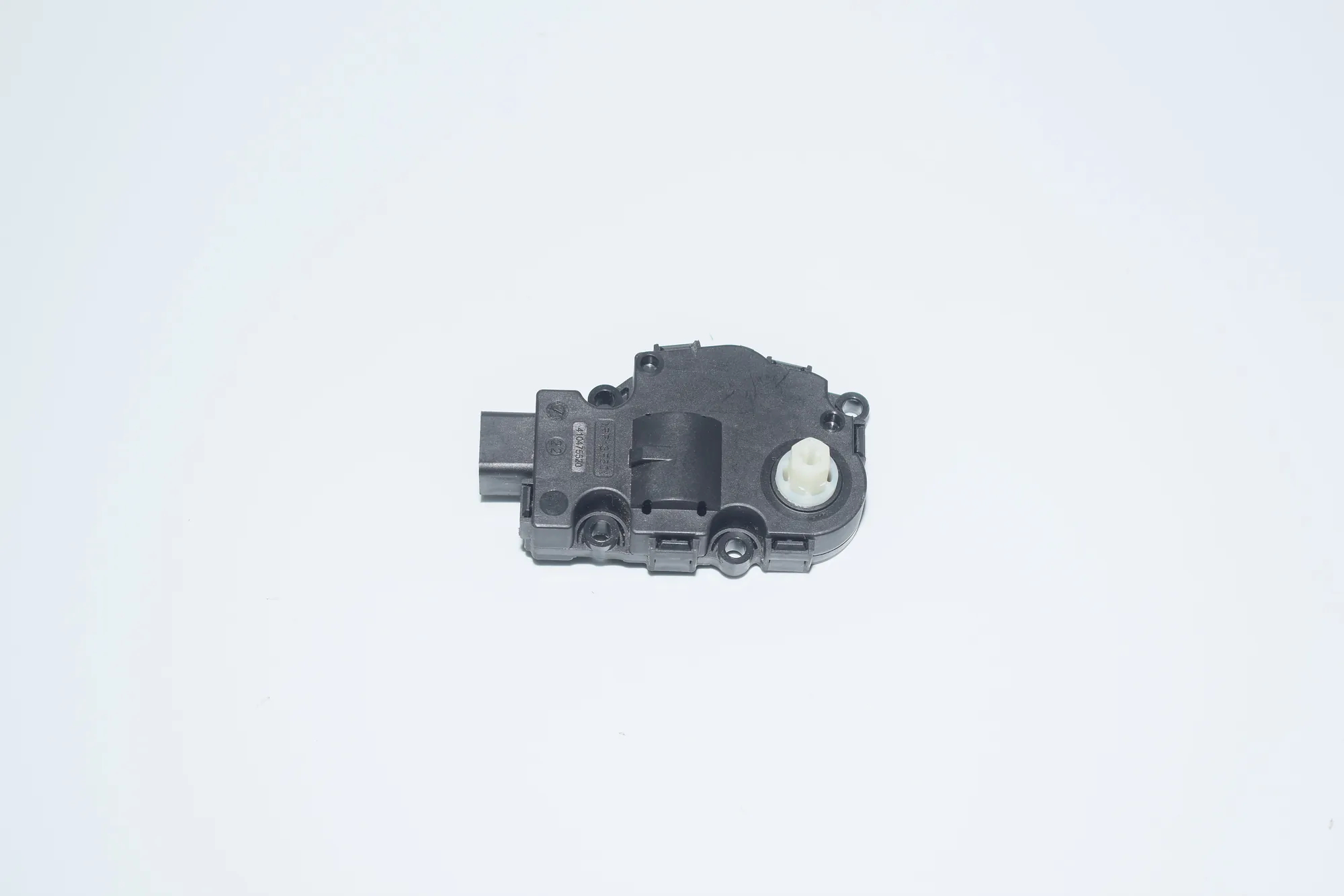Interior Heater Flap Motor Actuator – OEM 410475520 · BMW 5 (F10) BMW 5 (F10) 2012 – 2