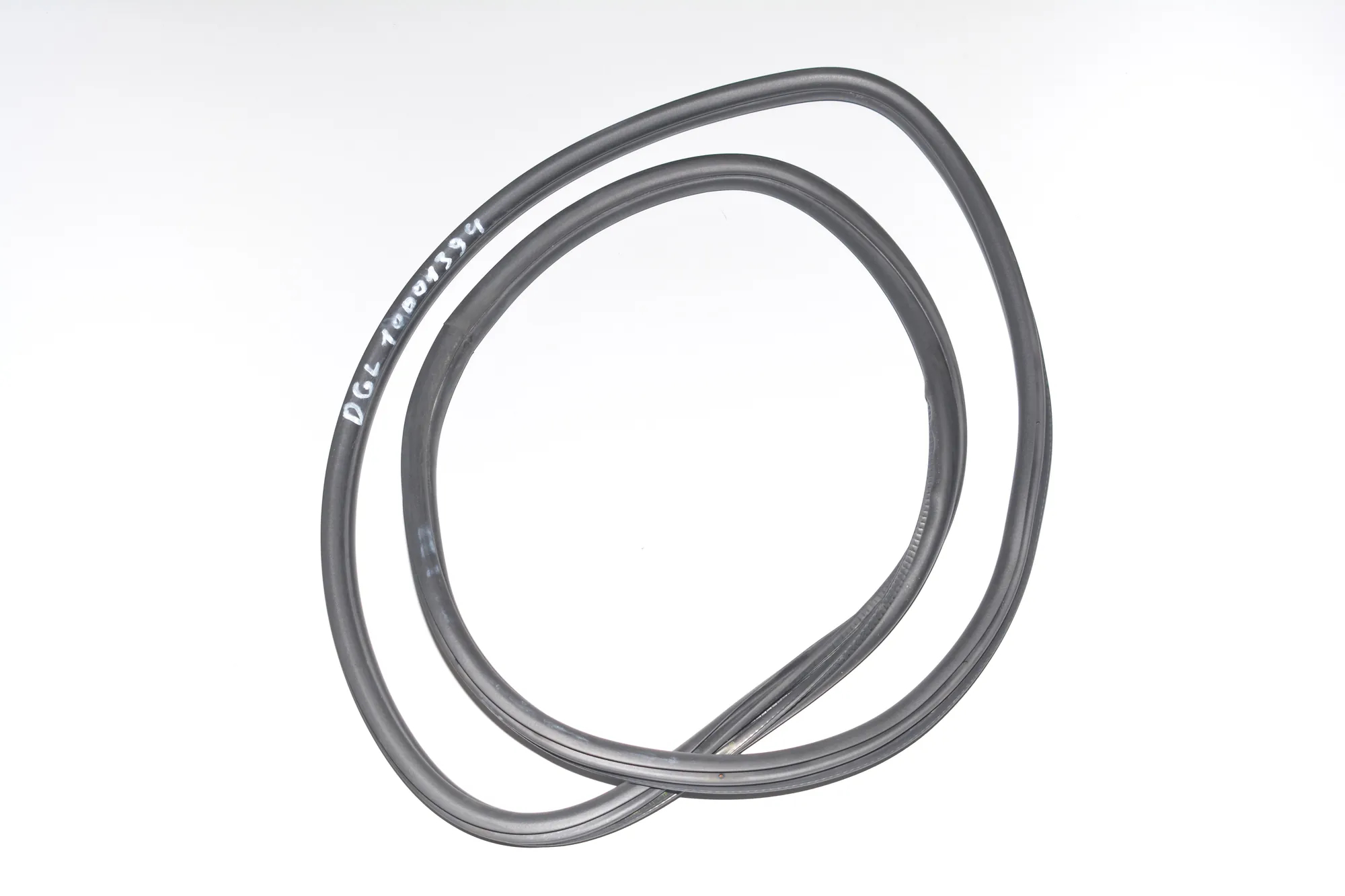 Rear Right Door Seal Rubber – OEM 7318511 · BMW 3 (F30, F80) 330 d xDrive 2013 – 2