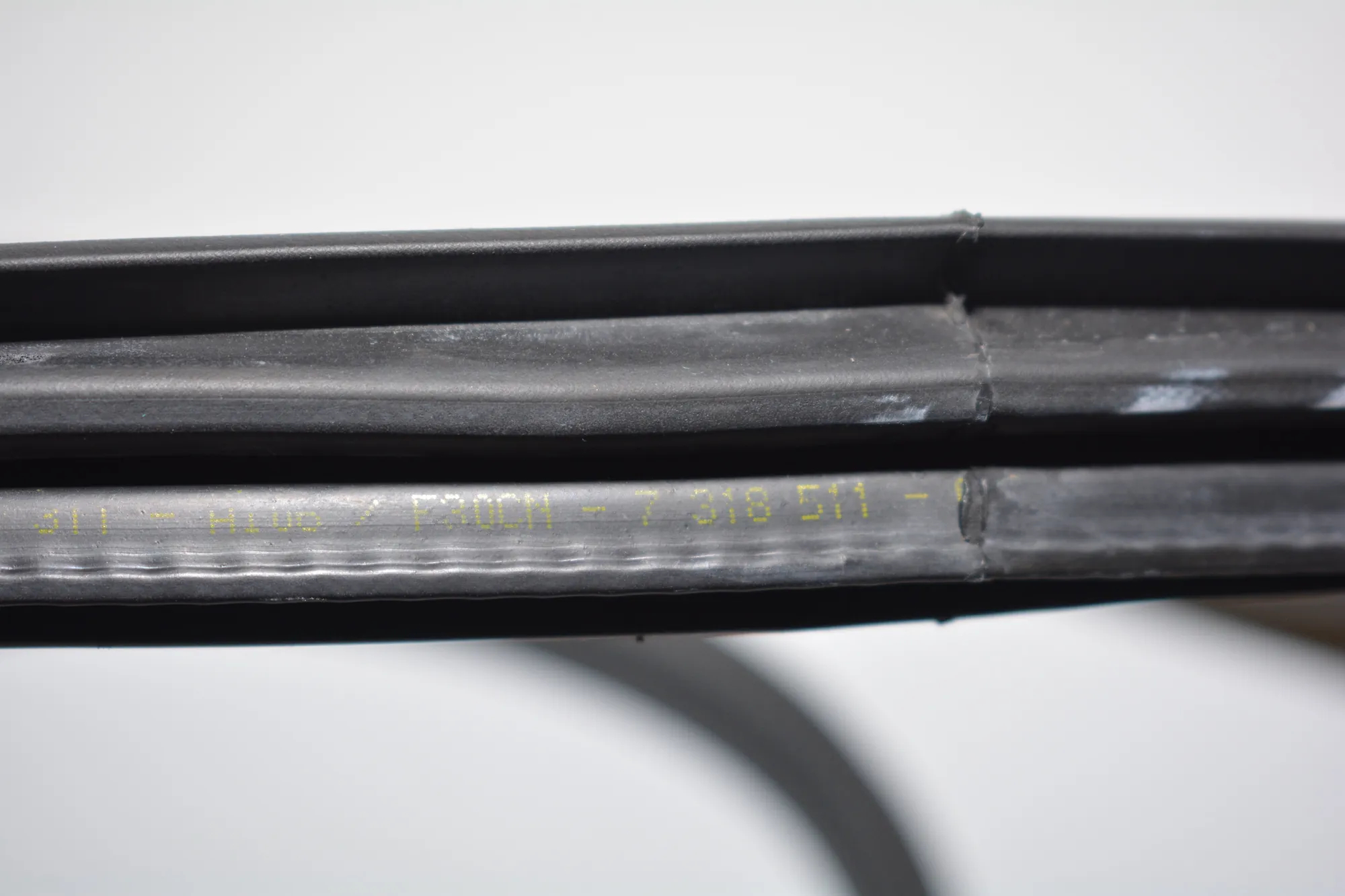 Rear Right Door Seal Rubber – OEM 7318511 · BMW 3 (F30, F80) 330 d xDrive 2013 – 4