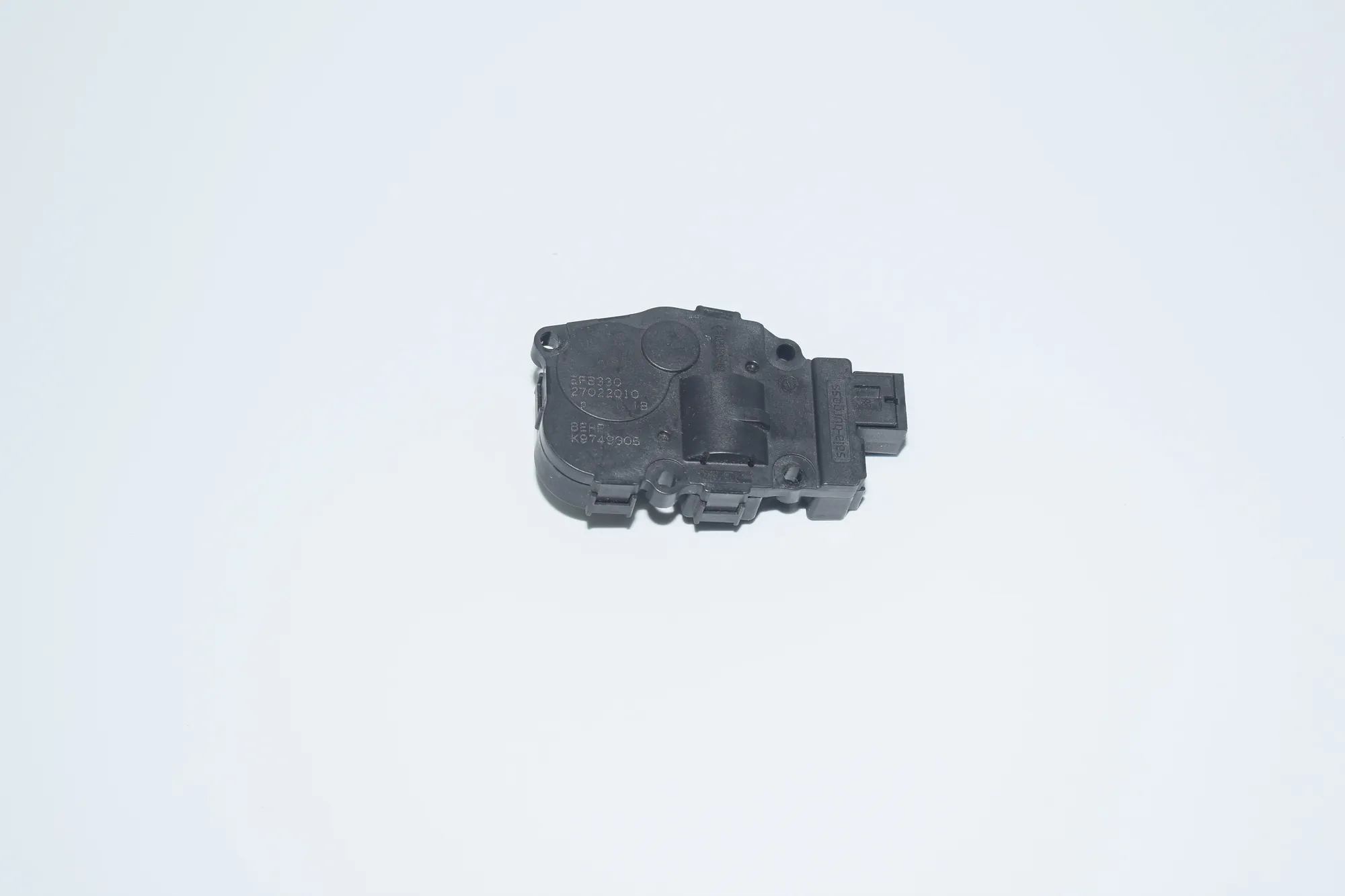 Interior Heater Flap Motor Actuator – OEM 410475520 · BMW 3 (F30, F80) BMW 3 (F30, F80) 2015