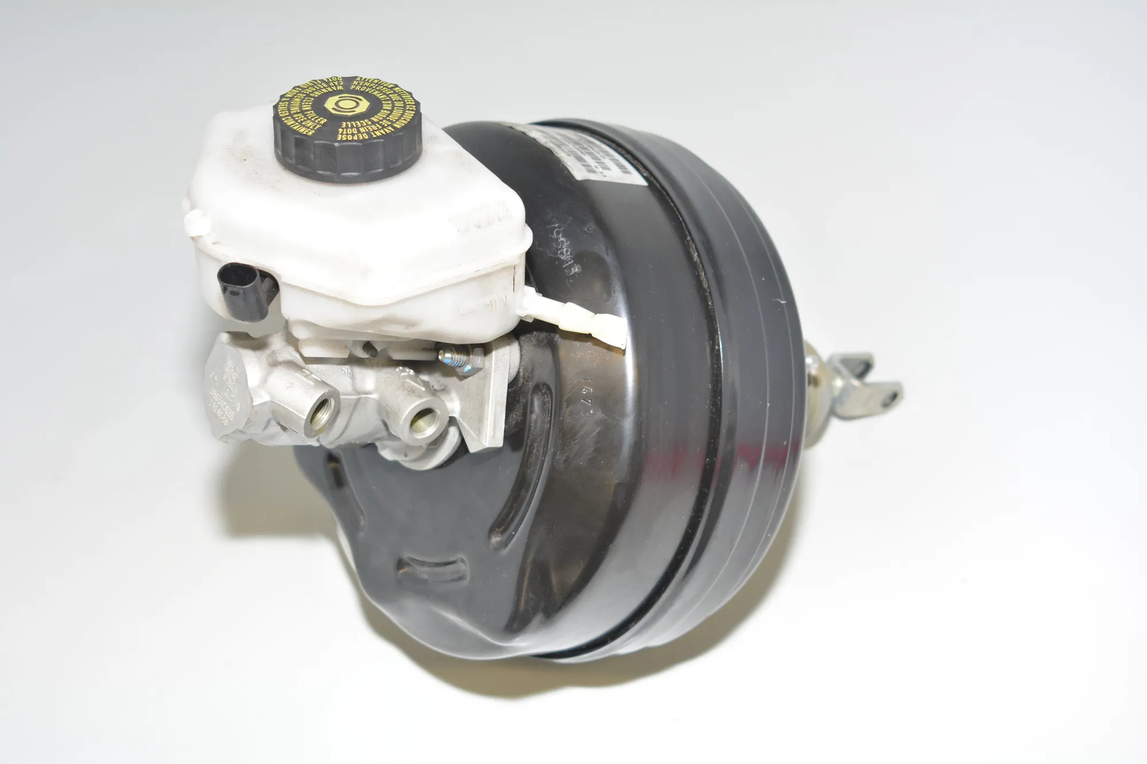 Brake Servo Booster – OEM 6798425 · BMW 3 (F30, F80) 330 d xDrive 2013 – 3