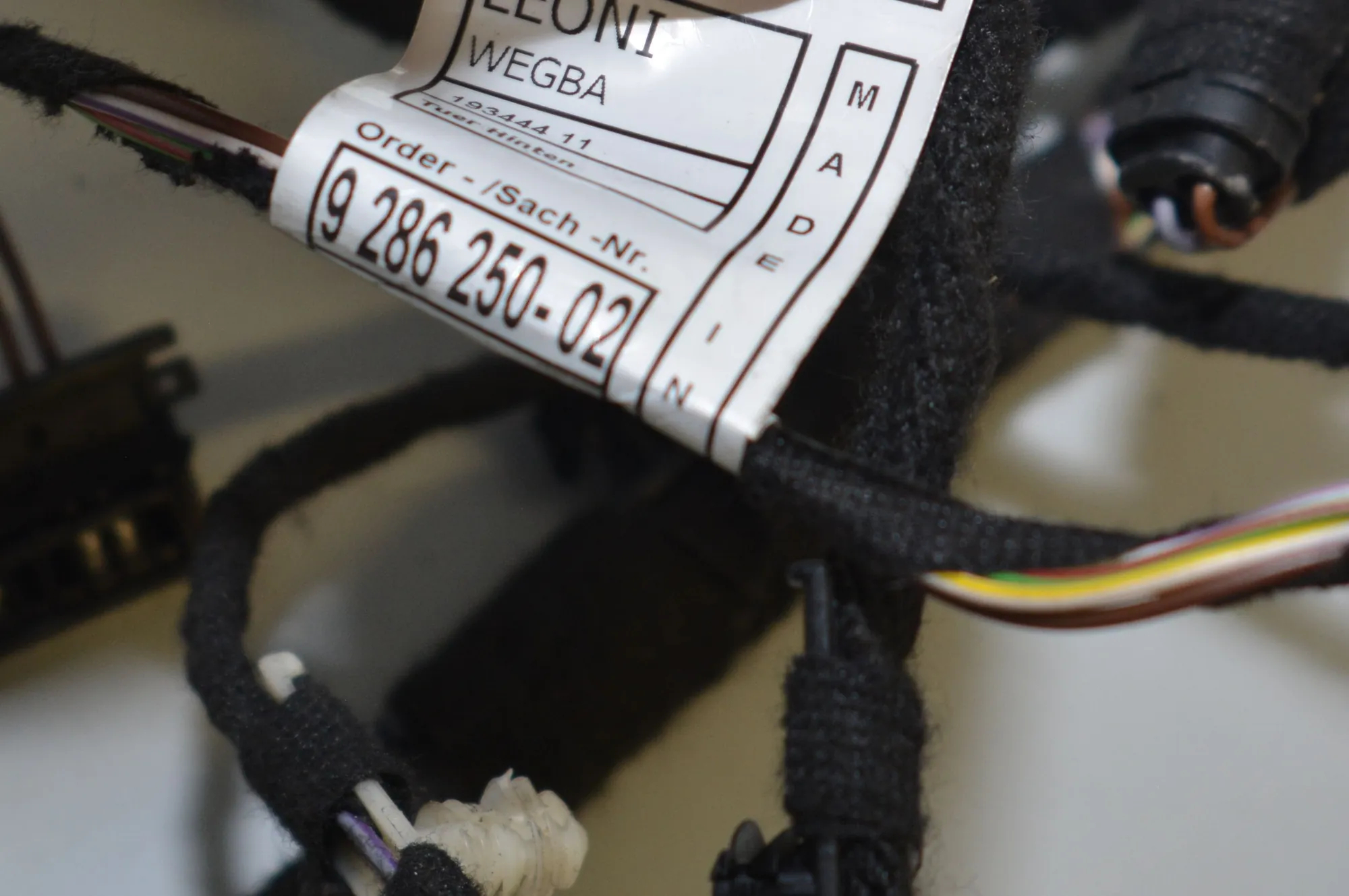Rear Right Door Wiring – OEM 9286210 · BMW 3 (F30, F80) 330 d xDrive 2013 – 4