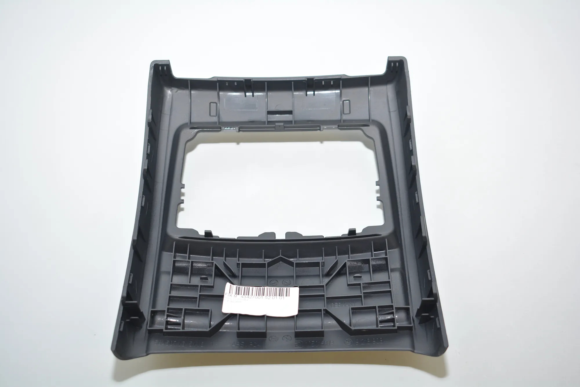 Center Console Trim – OEM 9218908 · BMW 3 (F30, F80) 330 d xDrive 2013 – 4