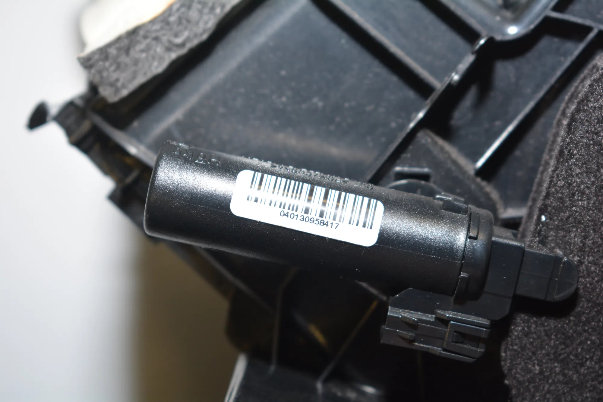 Glove Compartment – OEM 9228284 · BMW 3 (F30, F80) 330 d xDrive 2013 – 7