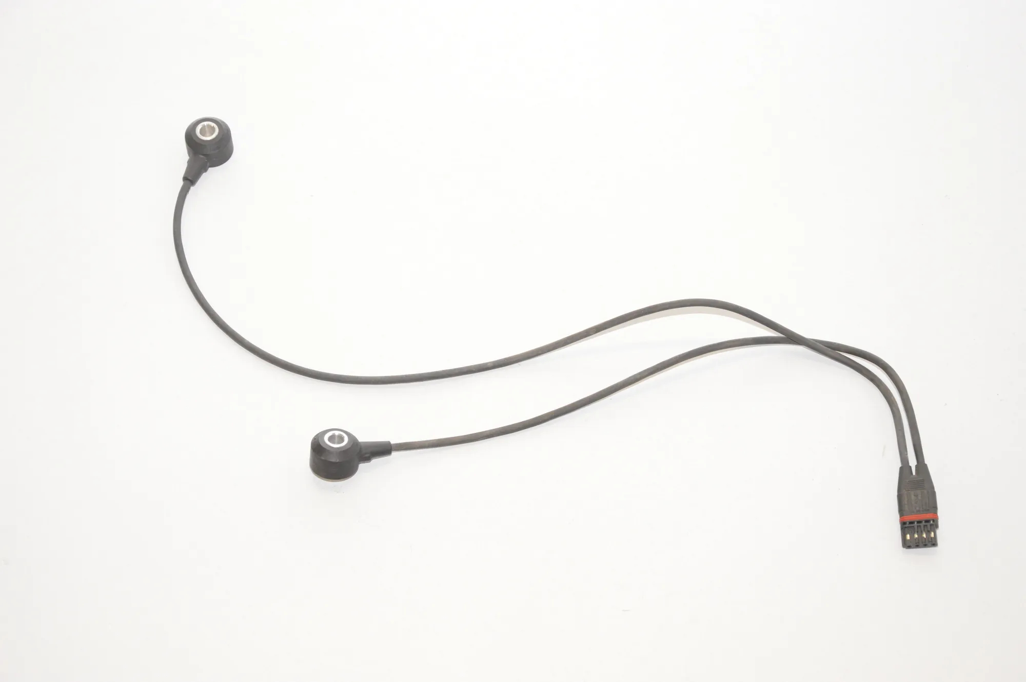 Engine Knock Sensor – OEM 7525039 · BMW 3 (E90) 325 xi 2007 – 3