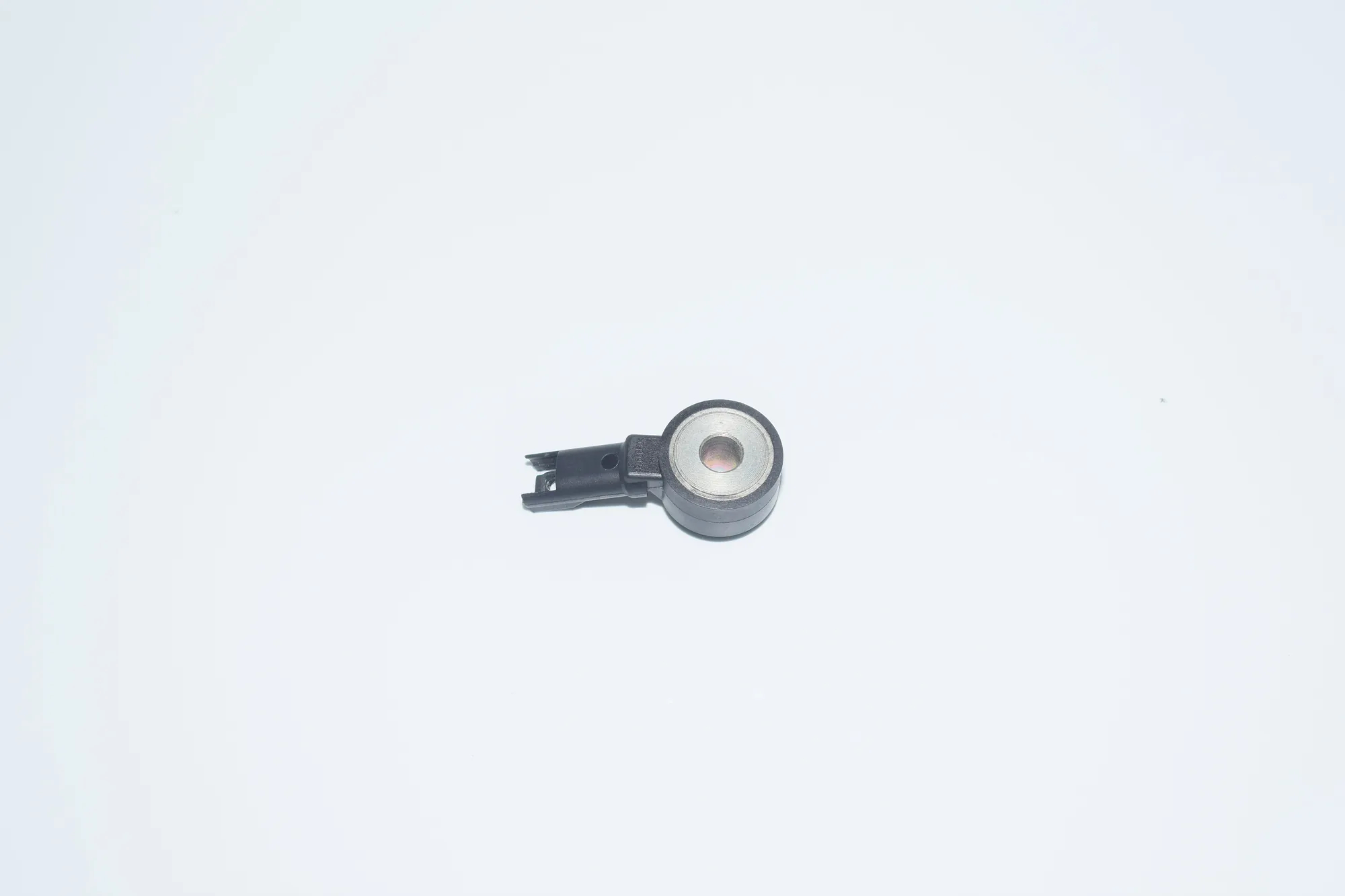 Engine Knock Sensor – OEM 7577034 · BMW 7 (F01, F02) BMW 7 (F01, F02) 750 i 2012 – 3