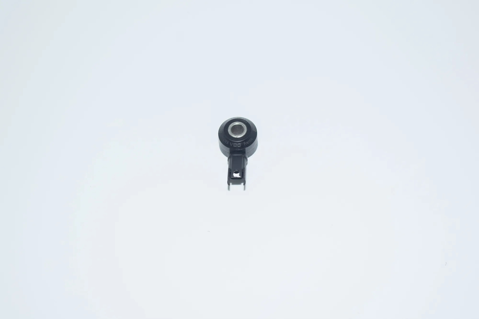 Engine Knock Sensor – OEM 7577034 · BMW 7 (F01, F02) BMW 7 (F01, F02) 750 i 2012 – 2