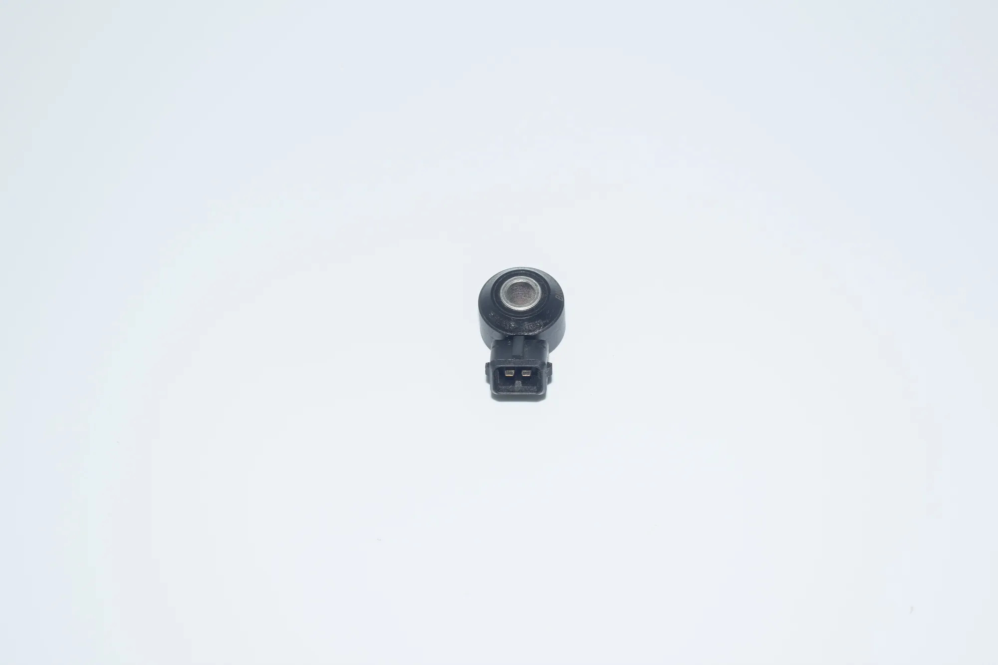 Engine Knock Sensor – OEM 7598861 · BMW 7 (F01, F02) BMW 7 (F01, F02) 750 i 2012 – 2