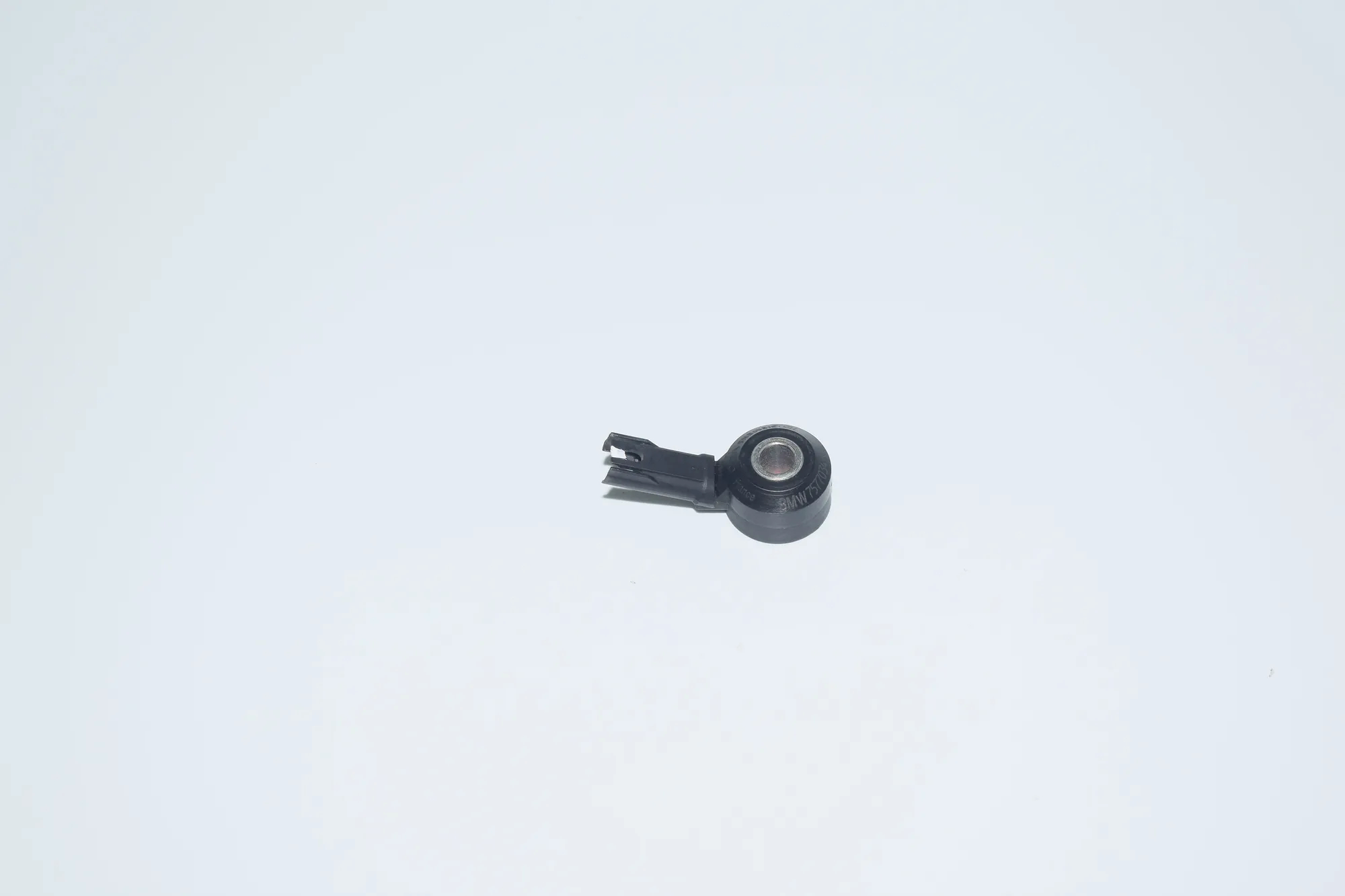 Engine Knock Sensor – OEM 7577034 · BMW 7 (F01, F02) BMW 7 (F01, F02) 750 i 2012
