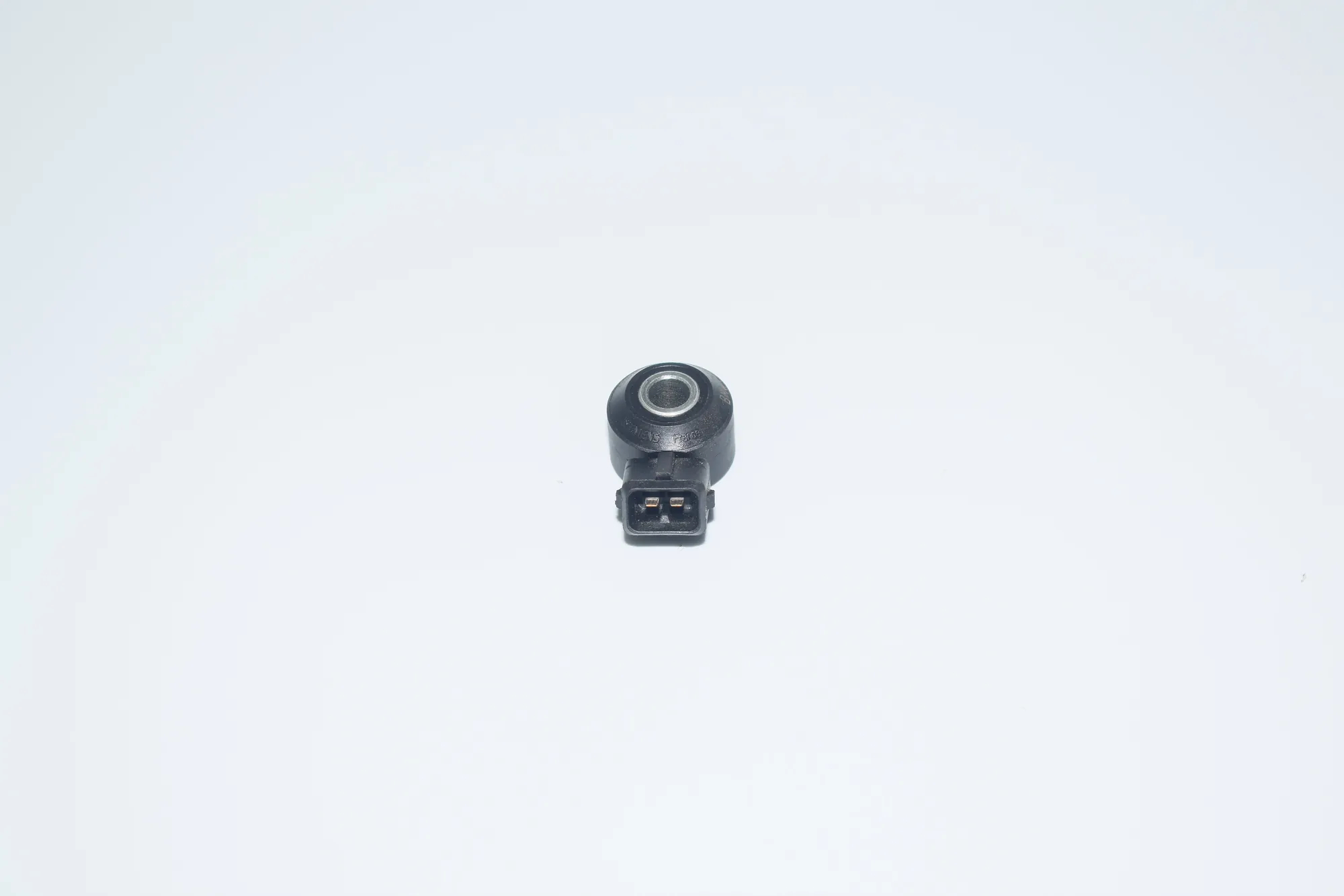 Engine Knock Sensor – OEM 7598861 · BMW 7 (F01, F02) BMW 7 (F01, F02) 750 i 2012 – 2