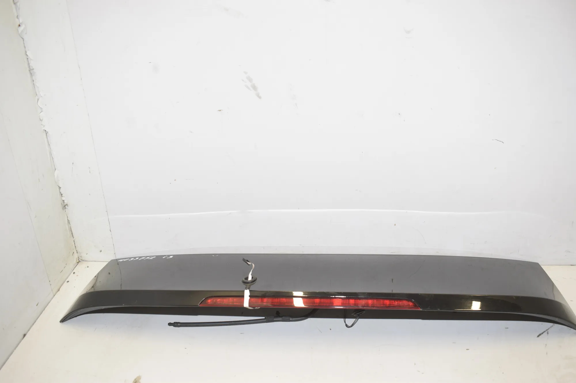 Tailgate Bootlid Spoiler – OEM 7375209 · BMW i3 (I01) s Range Extender 2019 – 4