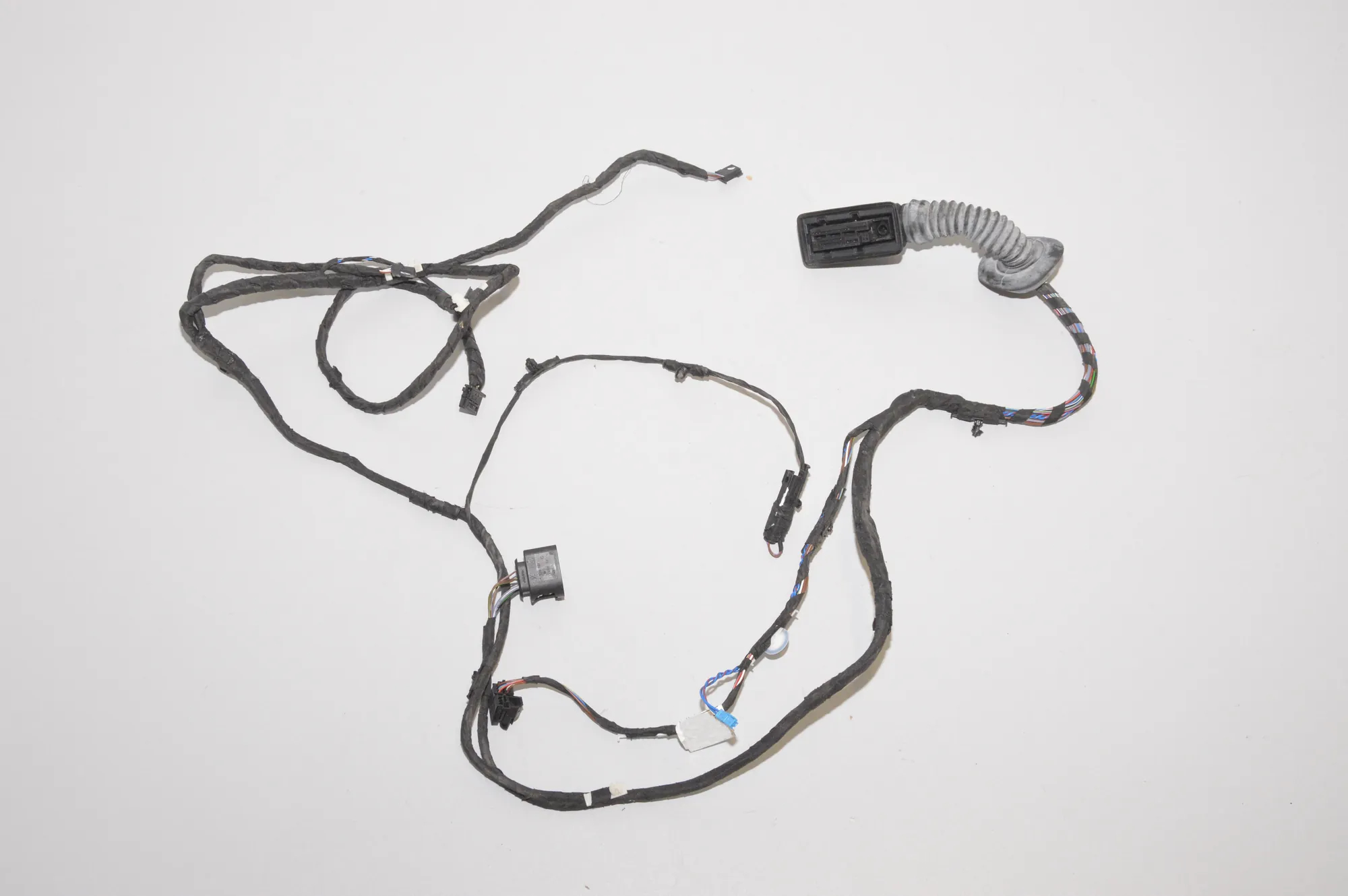 Front Left Door Wiring – OEM 9325896 · BMW 4 Gran Coupe (F36) BMW 4 Gran Coupe (F36) 418 d 2015 – 3