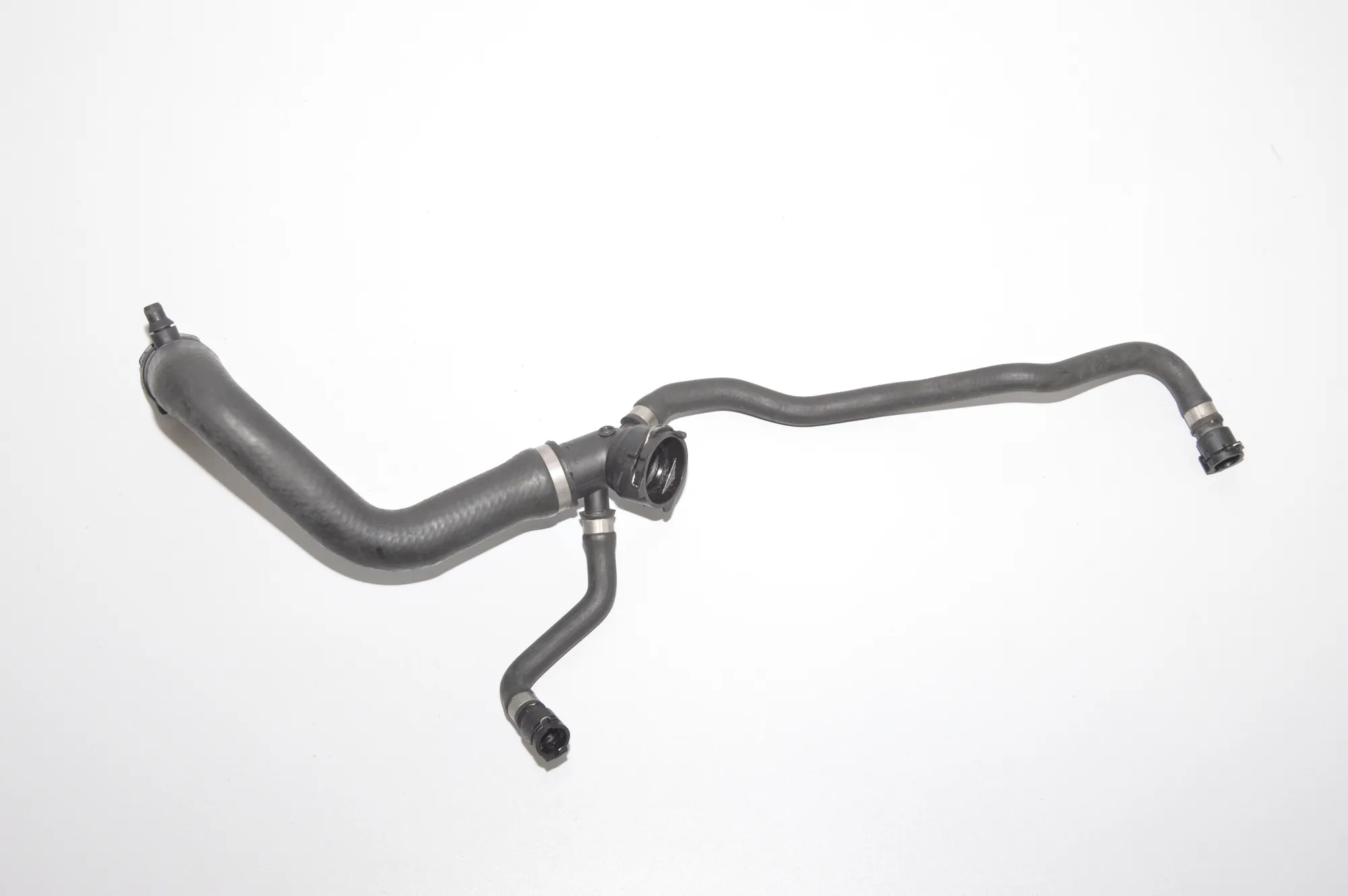 Coolant Hose Pipe – OEM 7500746 · BMW X5 (E53) 4.6 is 2002