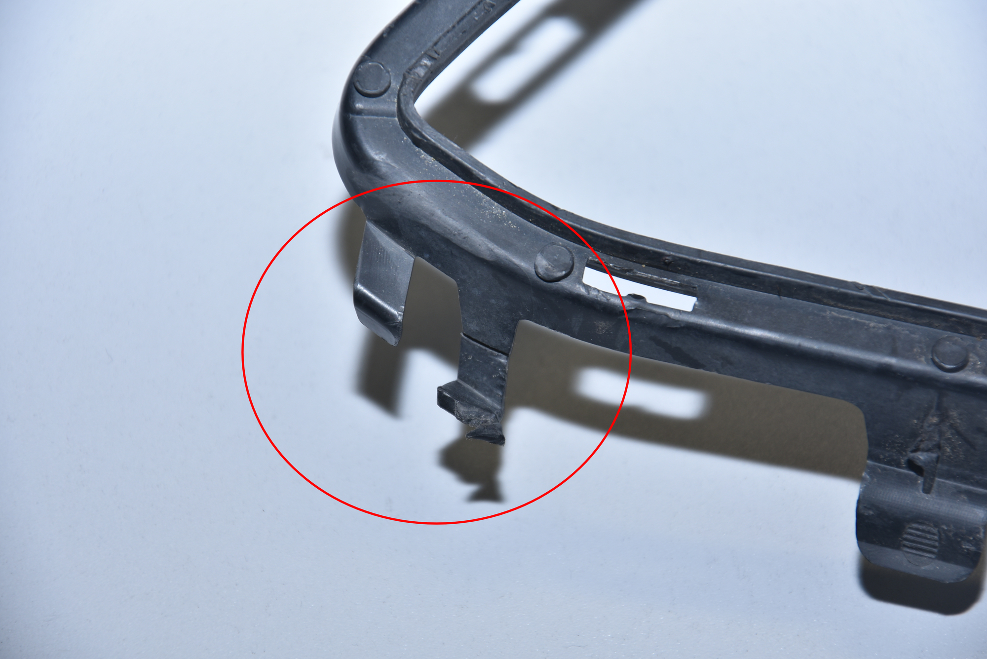 Front Bumper Lower Grill – OEM 8068124 · BMW 3 (F30, F80) BMW 3 (F30, F80) 2014 – 2