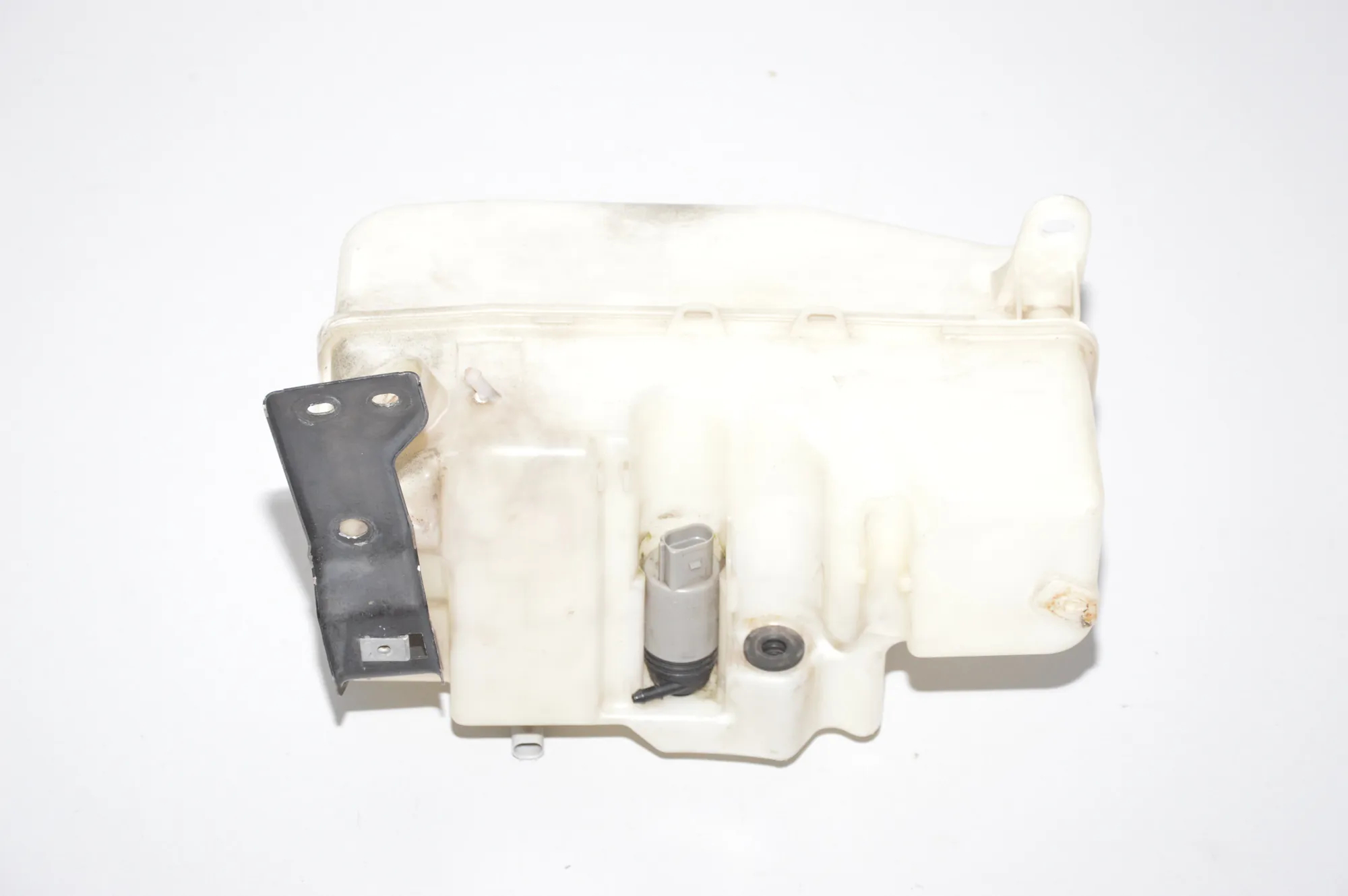 Window Washer Tank – OEM 7148064 · BMW 7 (E65, E66, E67) 730 Ld 2005