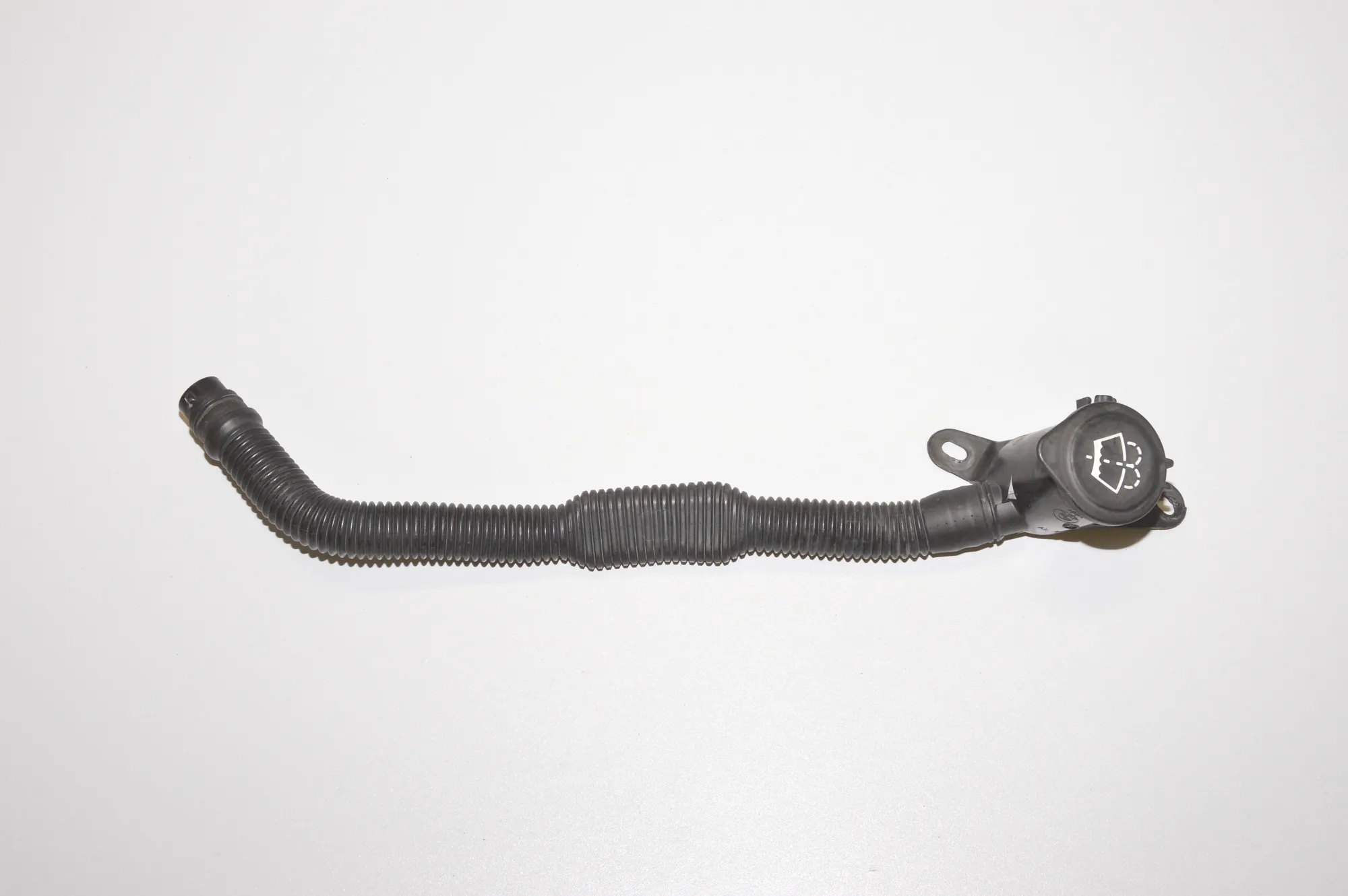 Tank Cap Top Cover – OEM 7009125 · BMW 7 (E65, E66, E67) 730 Ld 2005 – 2