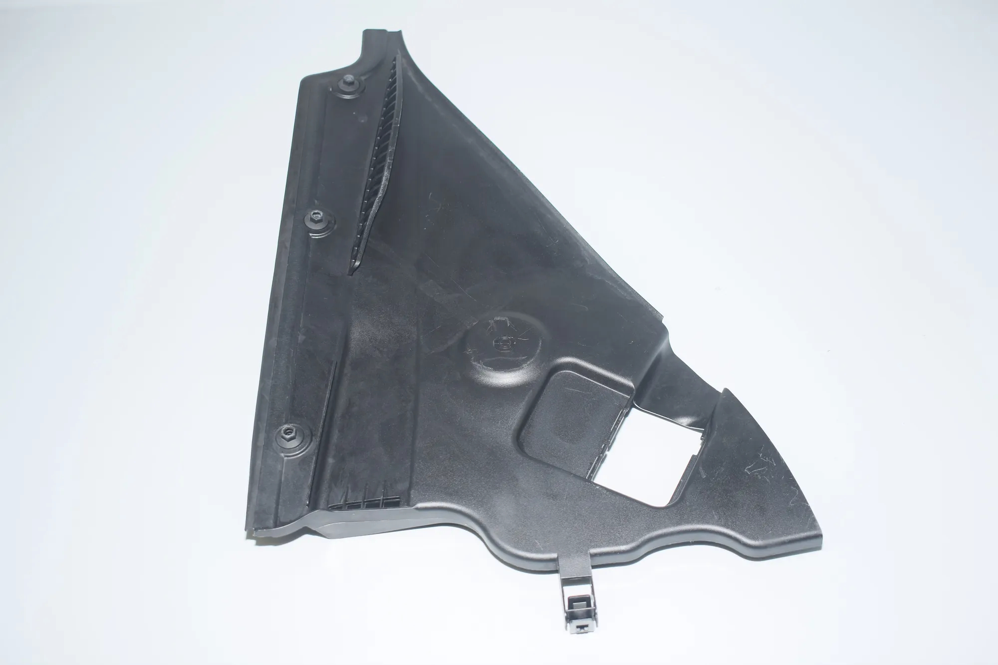 Front Wiper Cowl Trim – OEM 7240681 · BMW 1 (F20) 118 d 2011 – 2