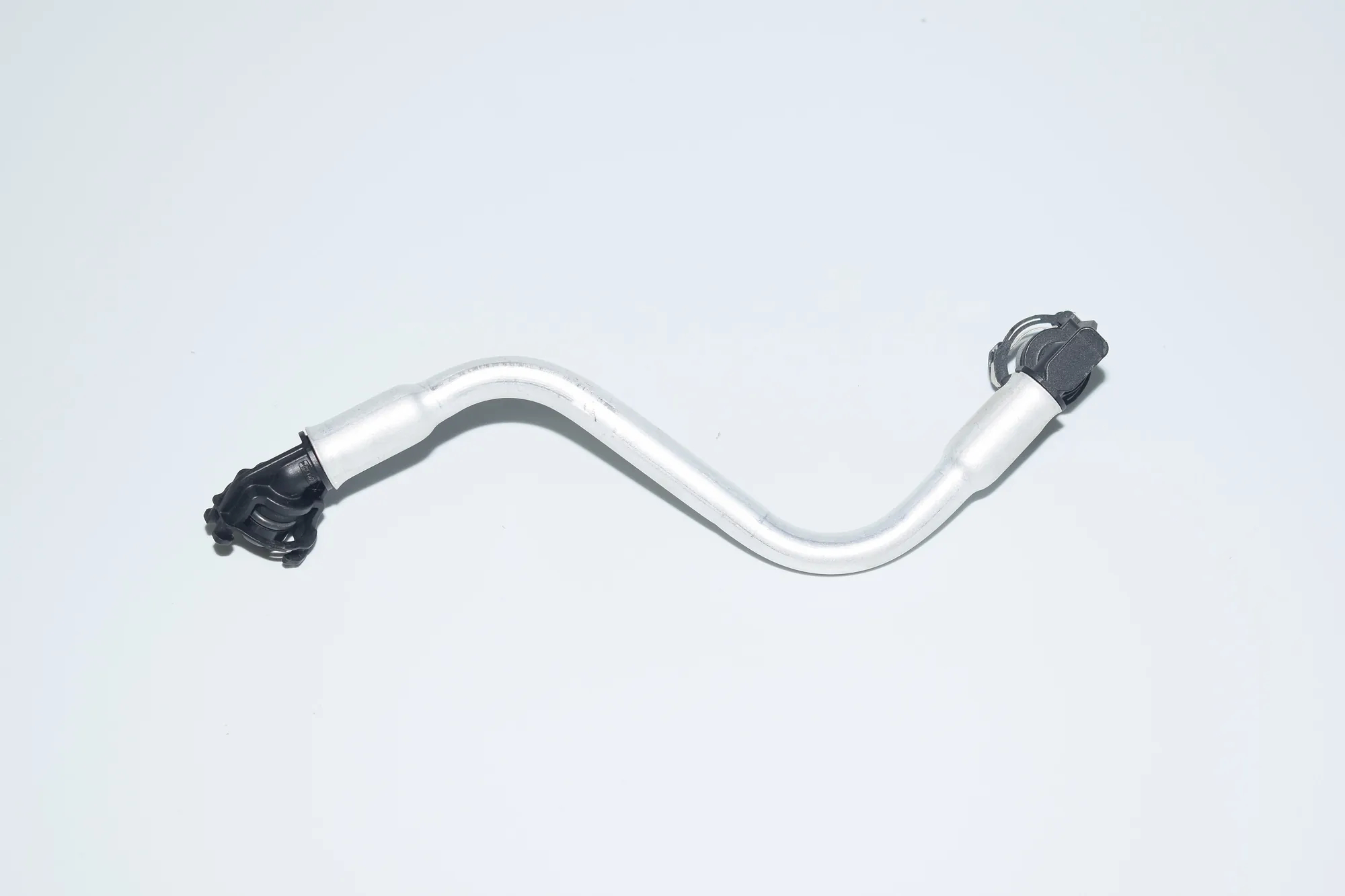 Other tubes – OEM 7640120 · BMW i3 (I01) Hybrid 2014 – 2