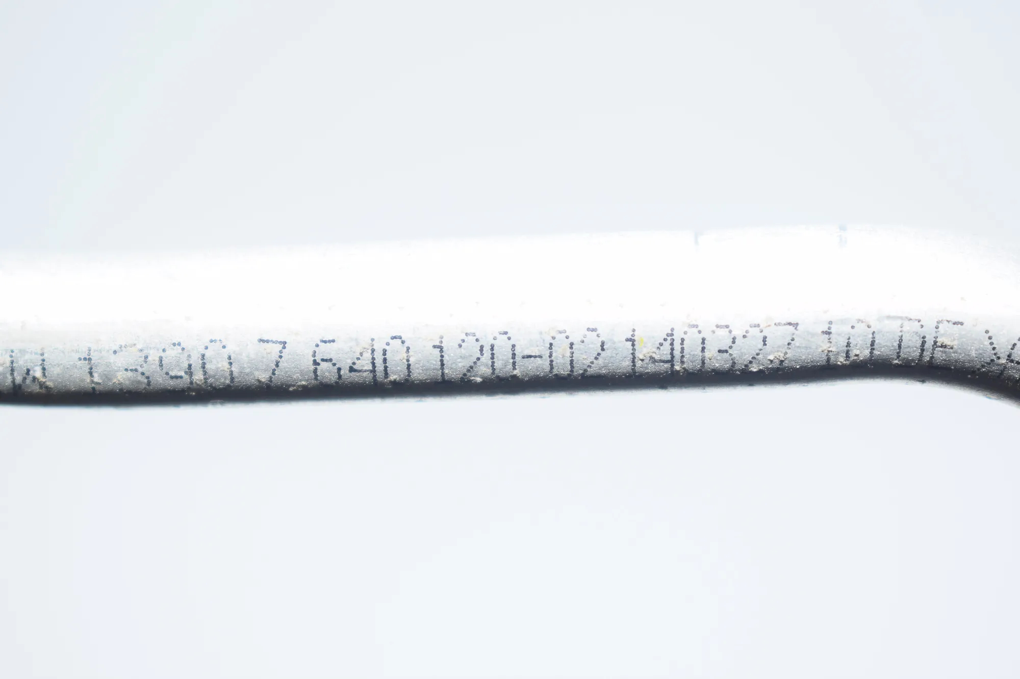 Other tubes – OEM 7640120 · BMW i3 (I01) Hybrid 2014 – 3