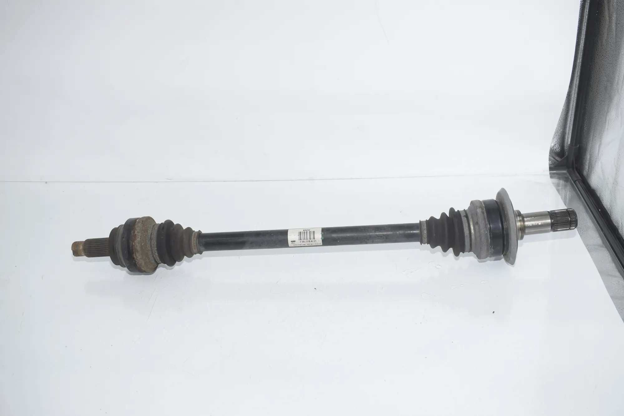 Rear Right Driveshaft – OEM 7581018 · BMW 5 Touring (F11) 530 d xDrive 2012