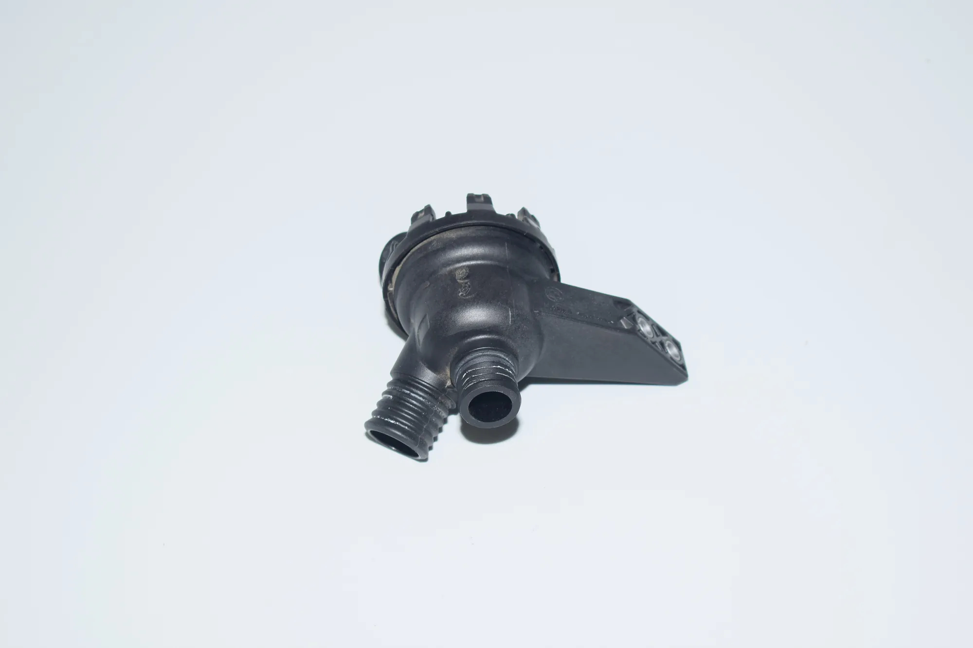 Thermostat – OEM 8530102 · BMW i3 (I01) Hybrid 2014
