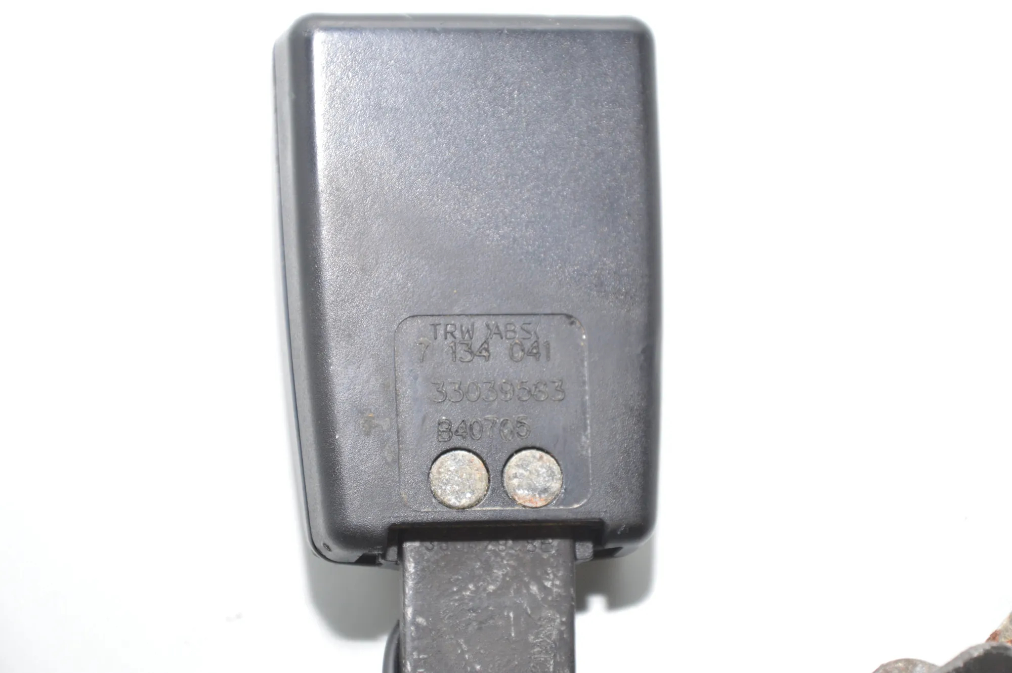 Rear Left Seat Buckle – OEM 7134041 · BMW 7 (E65, E66, E67) 730 Ld 2005 – 5