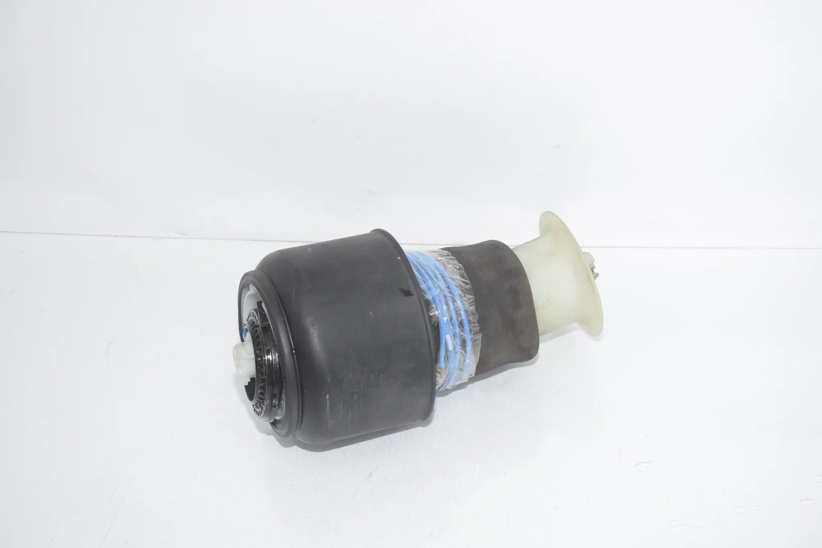 Rear Right Air Suspension Spring Bag – OEM 6784379 · BMW 5 Touring (F11) 530 d xDrive 2012 – 2
