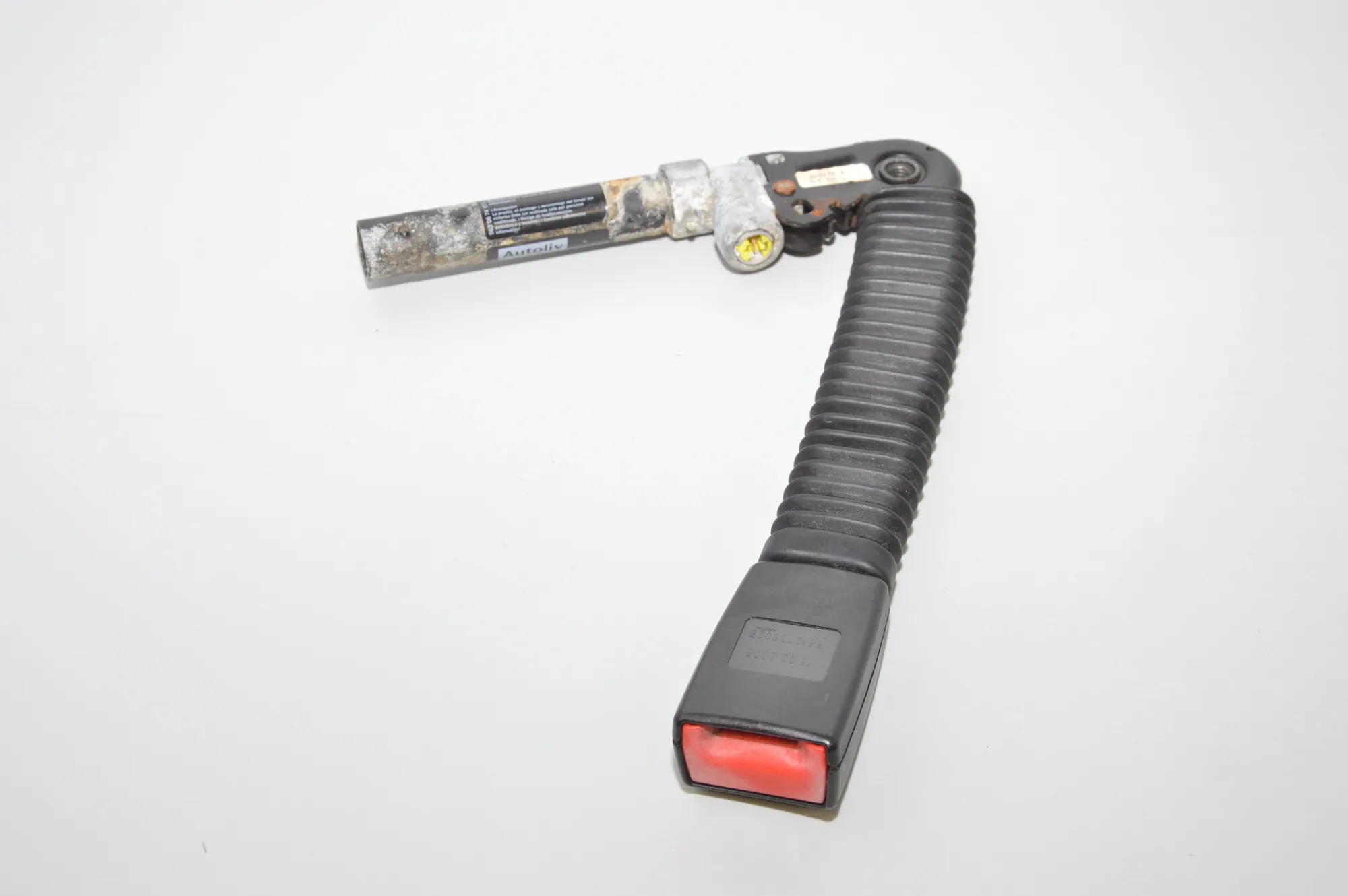 Front Right Seat Buckle – OEM 7122212 · BMW 7 (E65, E66, E67) 730 Ld 2005