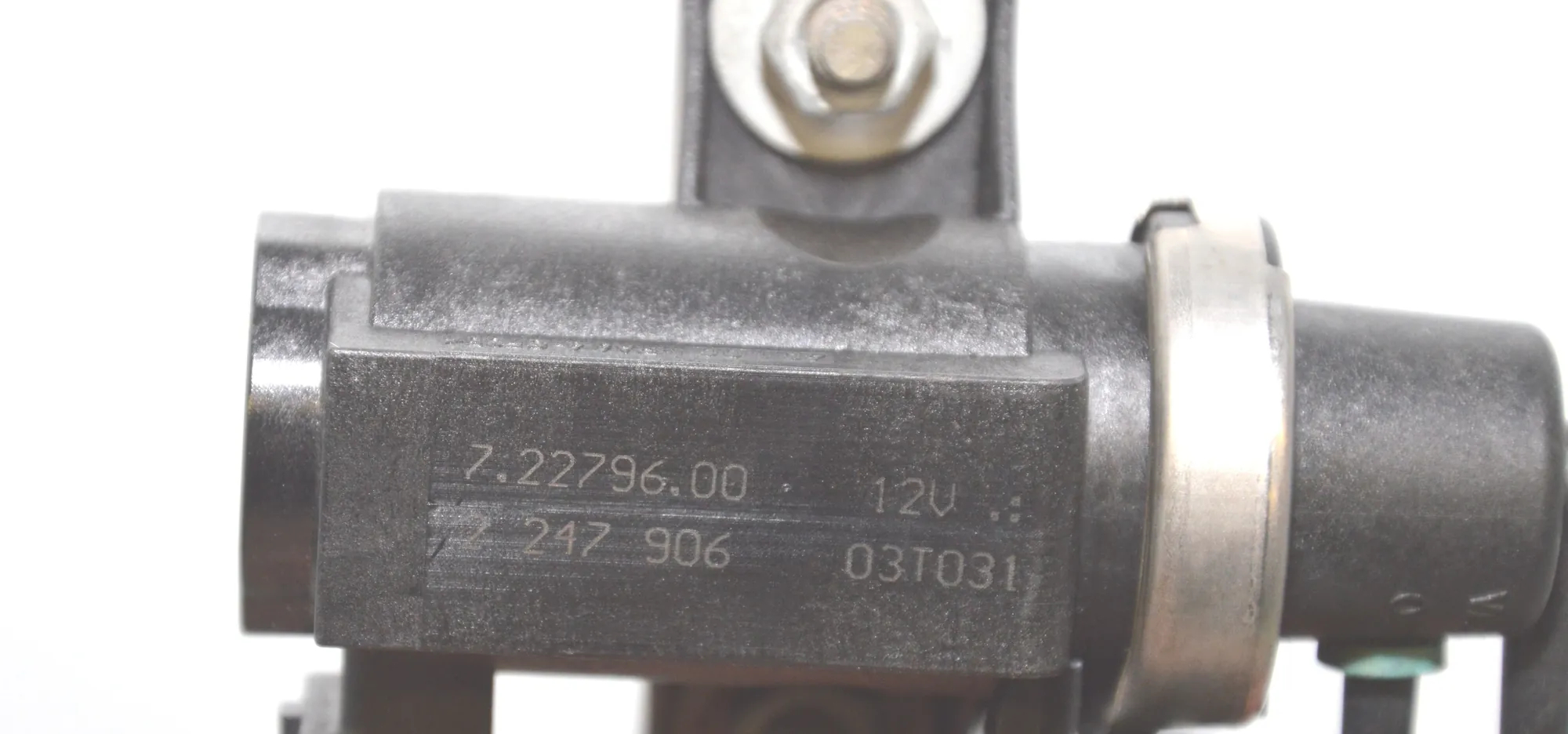 Solenoid Valve – OEM 2247906 · BMW 5 Touring (E39) 525 d 2003 – 5