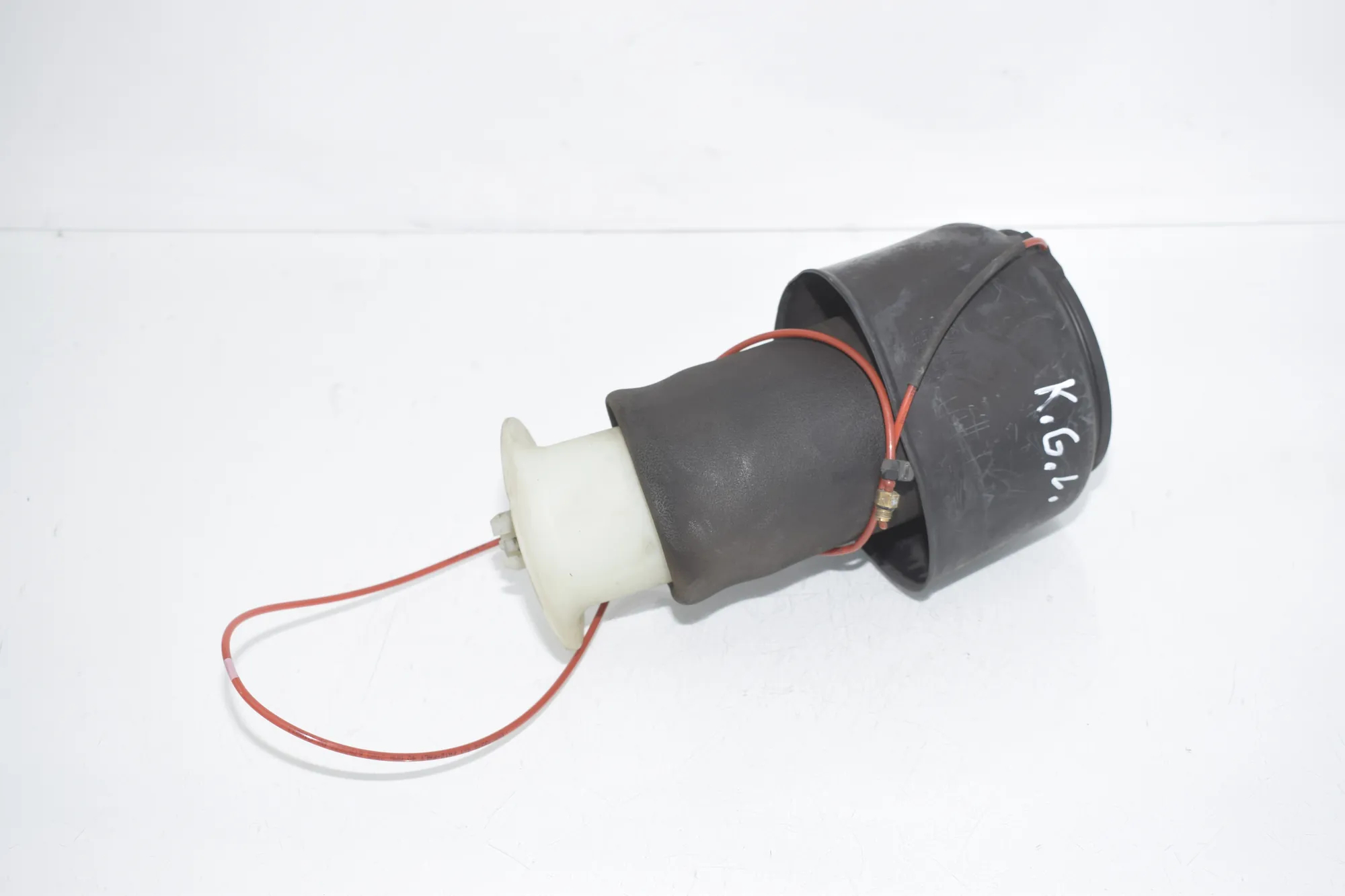 Rear Left Air Suspension Spring Bag – OEM 6784379 · BMW 5 Touring (F11) 530 d xDrive 2012 – 2