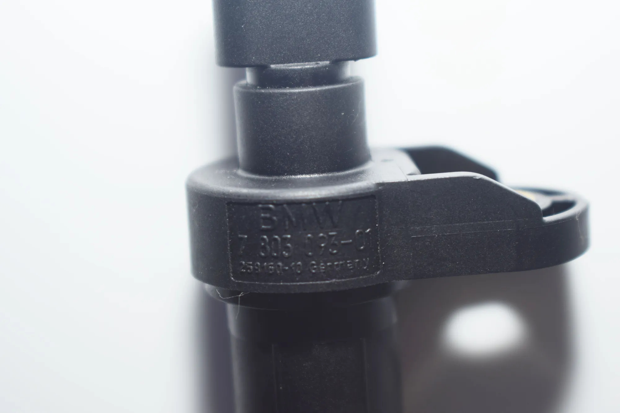 Camshaft Position Sensor – OEM 7803093 · BMW 4 Coupe (F32, F82) 435 d xDrive 2014 – 4