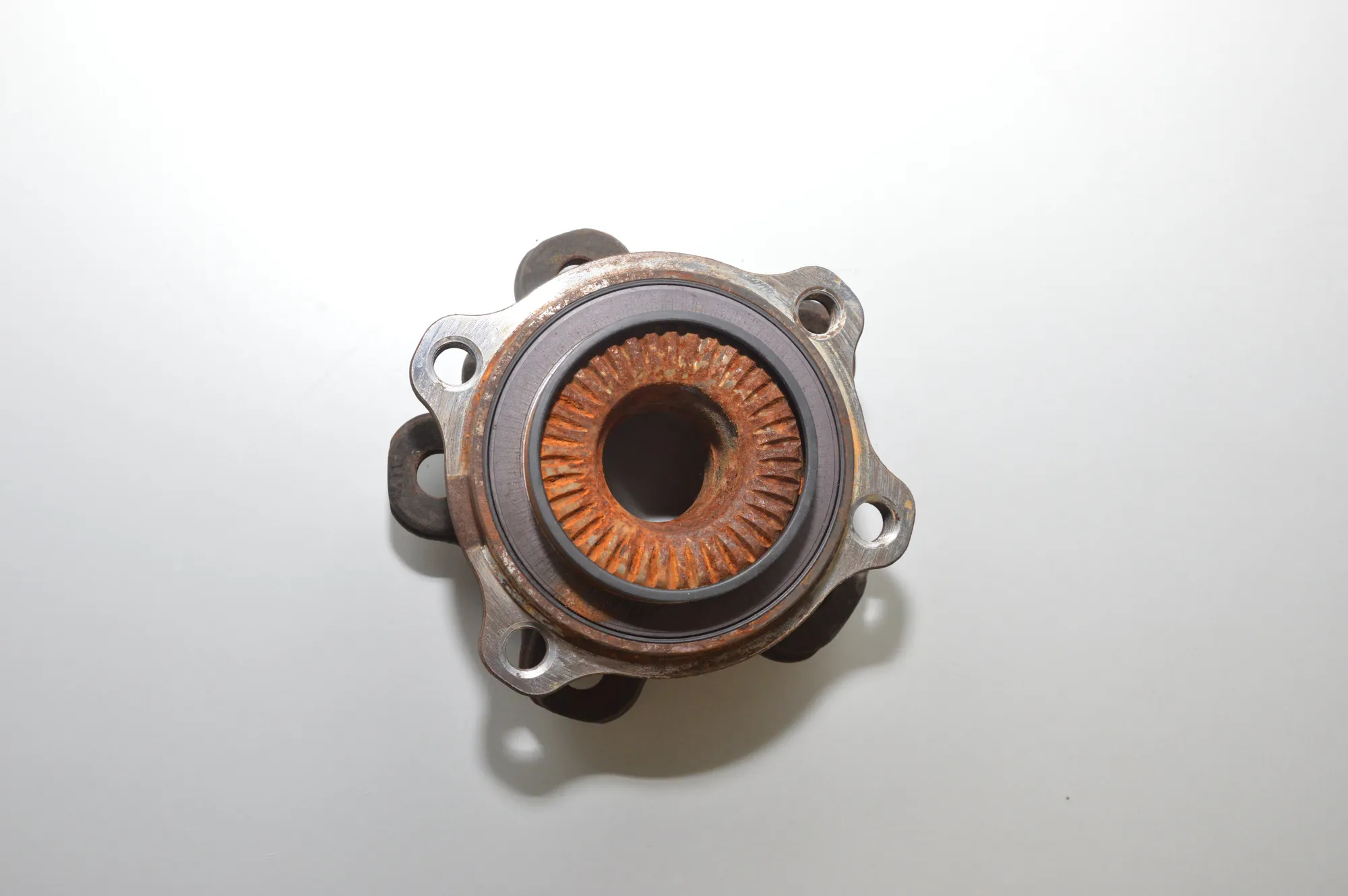 Rear Left Wheel Bearing – OEM 6861140 · BMW 7 (G11, G12) BMW 7 (G11, G12) 730 d, Ld xDrive 2016 – 3