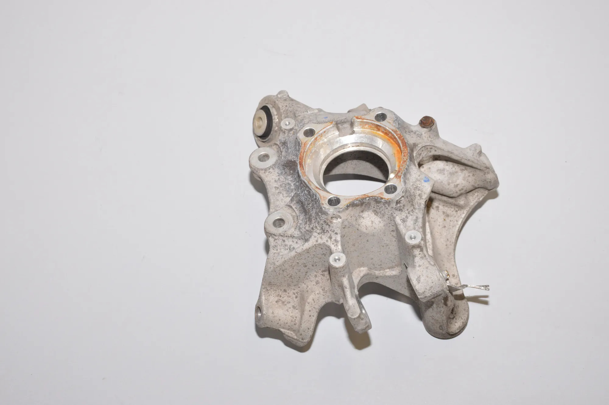 Rear Right Wheel Hub – OEM 6865662 · BMW 7 (G11, G12) BMW 7 (G11, G12) 730 d, Ld xDrive 2016 – 2