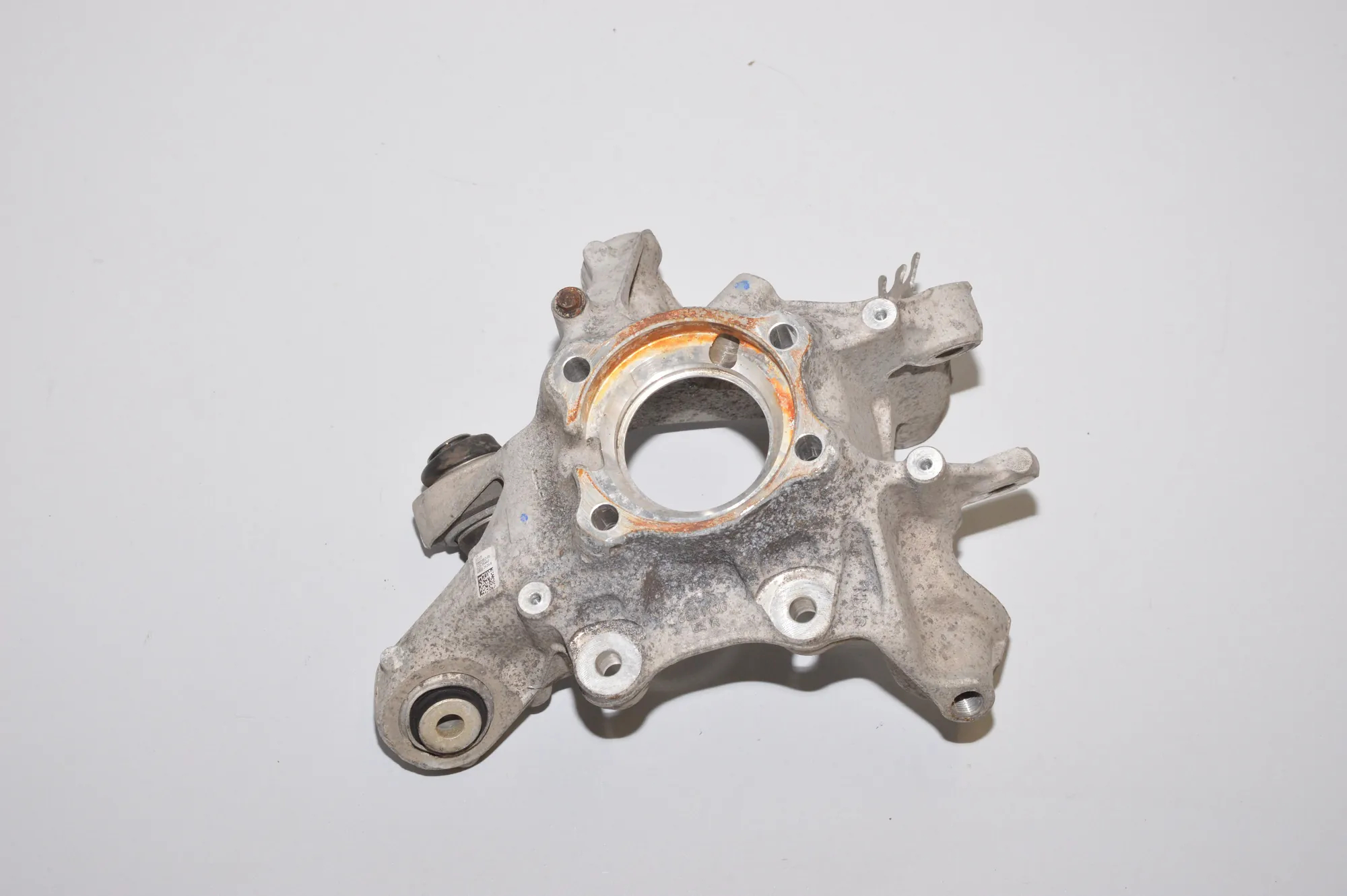 Rear Right Wheel Hub – OEM 6865662 · BMW 7 (G11, G12) BMW 7 (G11, G12) 730 d, Ld xDrive 2016 – 3