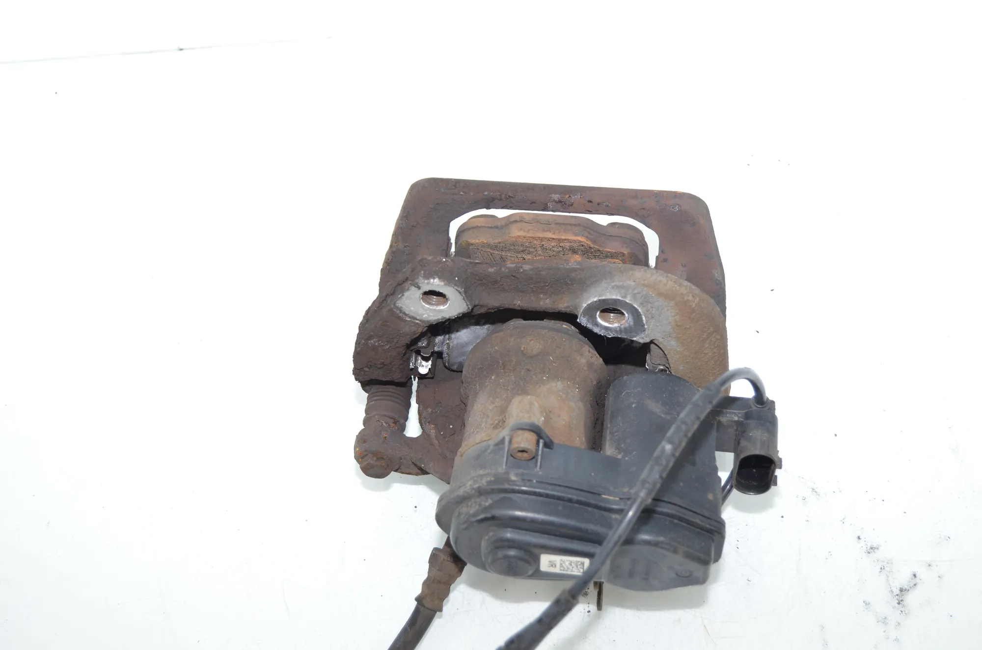 Rear Right Brake Caliper – OEM 6793048 · BMW 5 Touring (F11) 530 d xDrive 2012 – 3