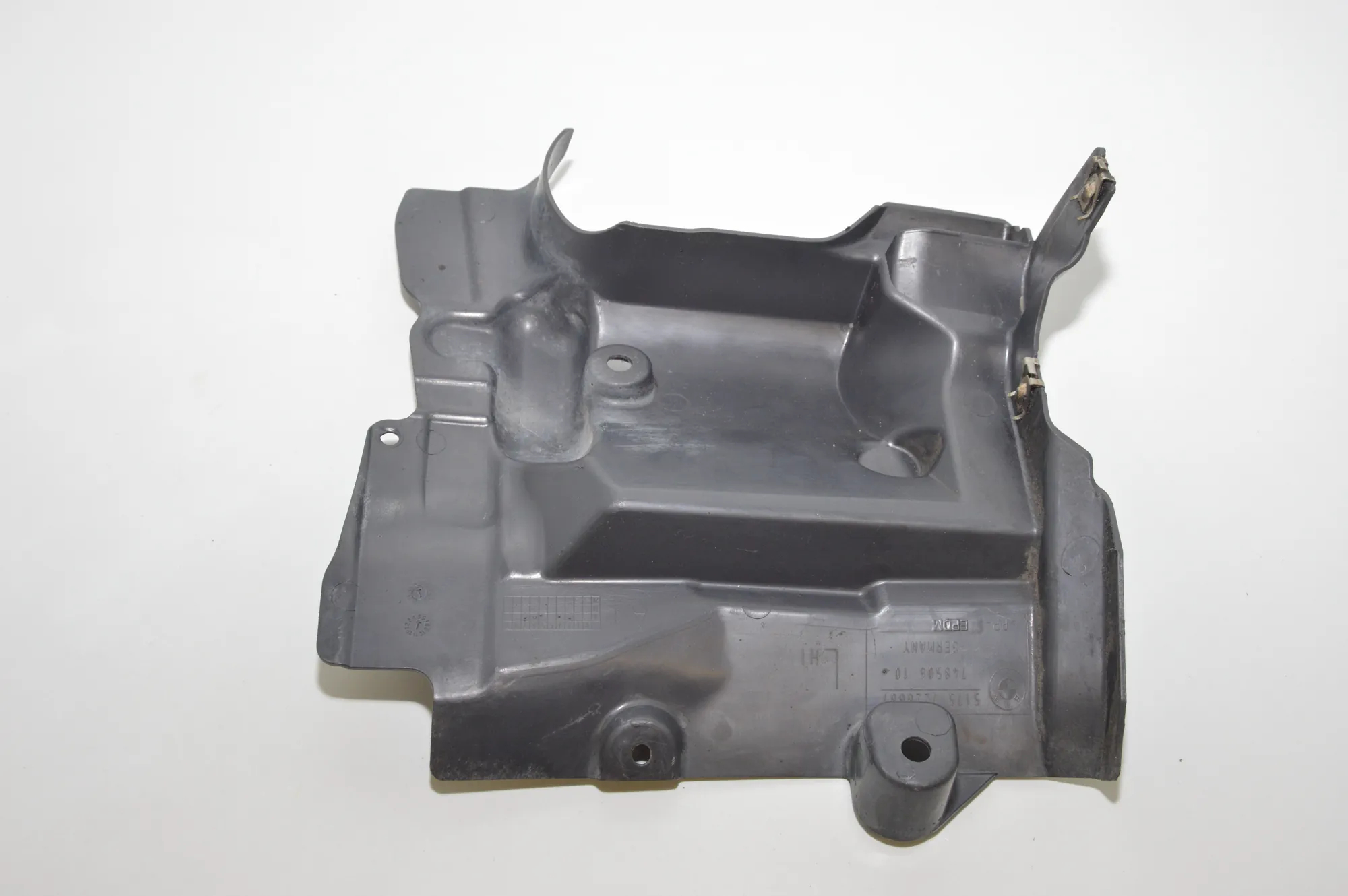 Other Underbody Cover – OEM 7228687 · BMW 5 (F10) BMW 5 (F10) 525 d xDrive 2011 – 2