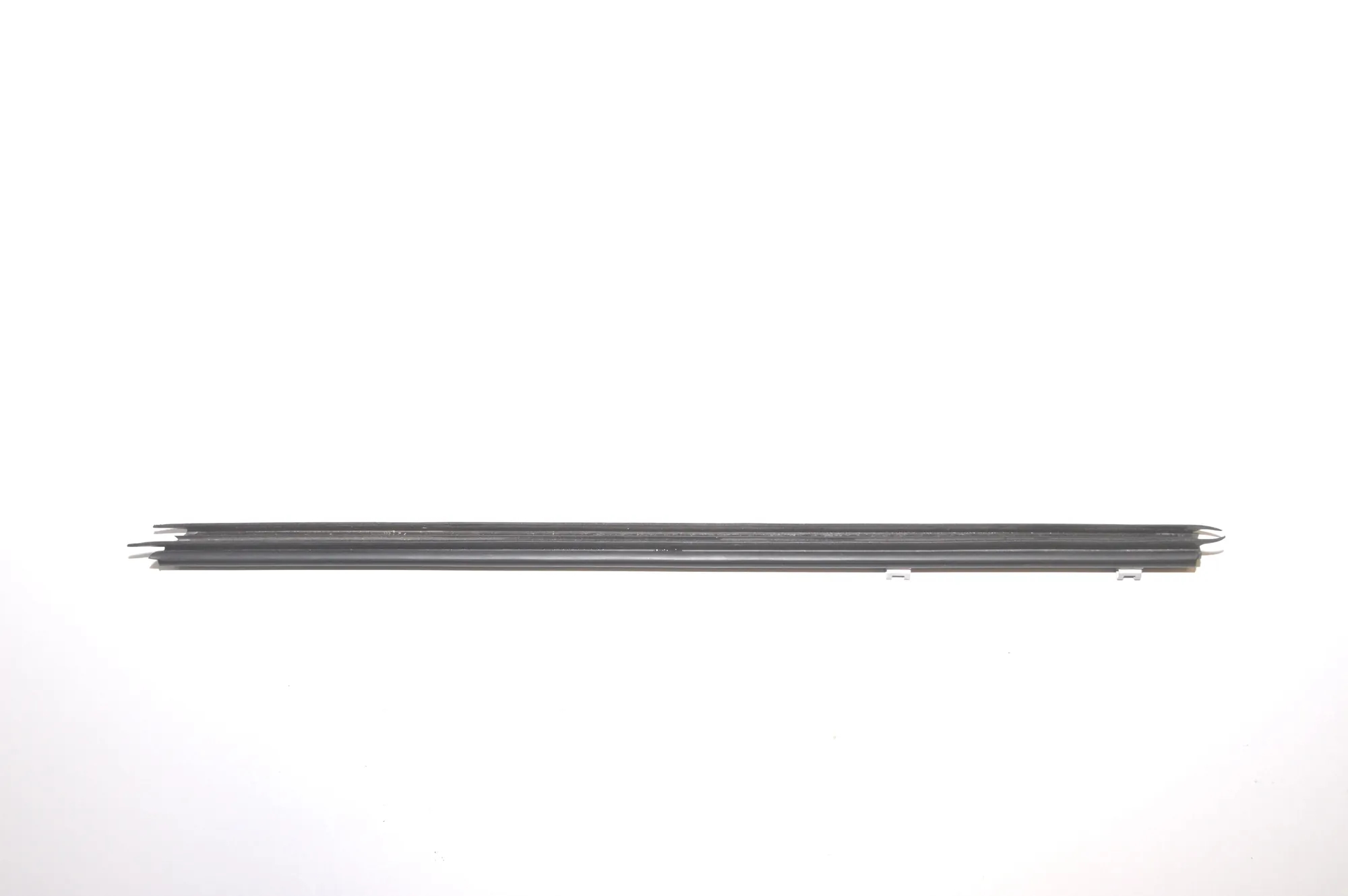 Front Left Door Window Strip – OEM 7258299 · BMW 3 (F30, F80) BMW 3 (F30, F80) 316 d 2012 – 4