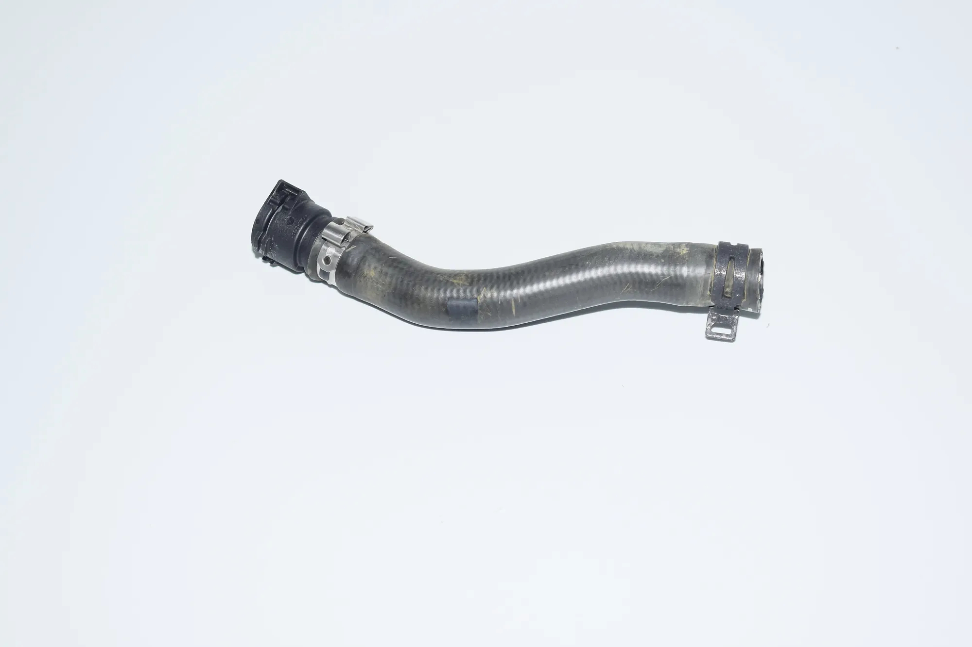 Coolant Hose Pipe – OEM 7616037 · BMW i3 (I01) Hybrid 2014 – 2
