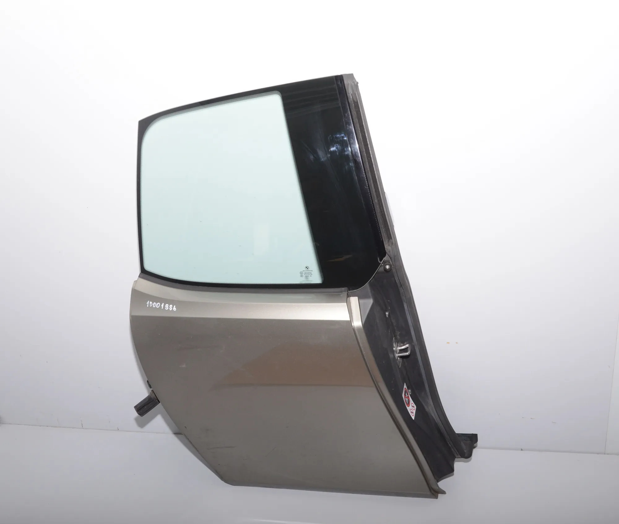 Rear Right Door – OEM 9384060 · BMW i3 (I01) Hybrid 2016 – 2