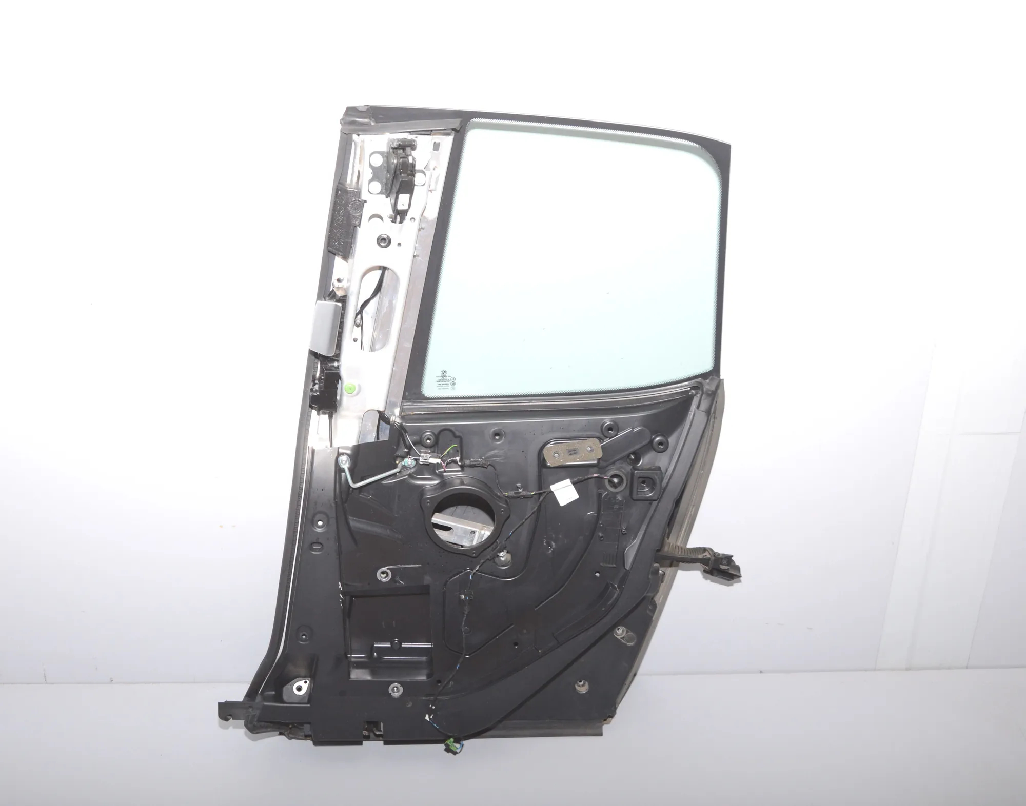 Rear Right Door – OEM 9384060 · BMW i3 (I01) Hybrid 2016 – 3