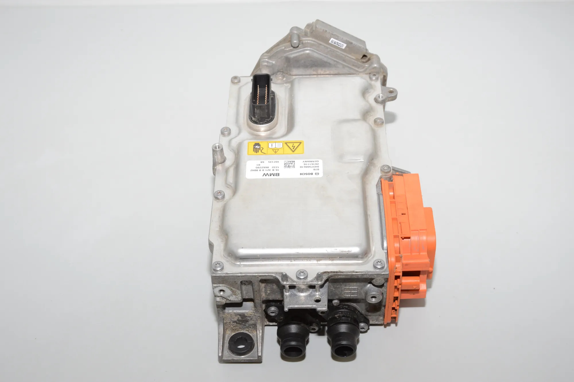 Other Control Units – OEM 8662295 · BMW i3 (I01) Hybrid 2016 – 5