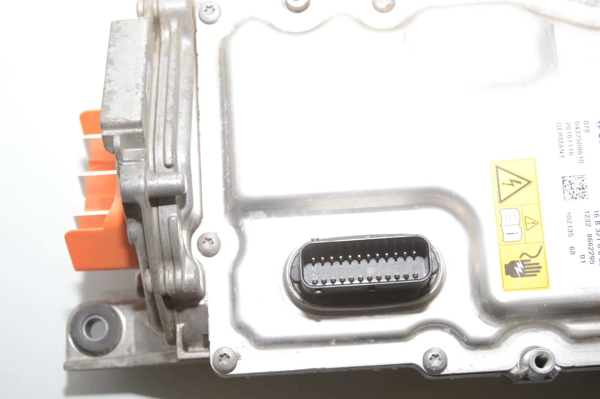 Other Control Units – OEM 8662295 · BMW i3 (I01) Hybrid 2016 – 6